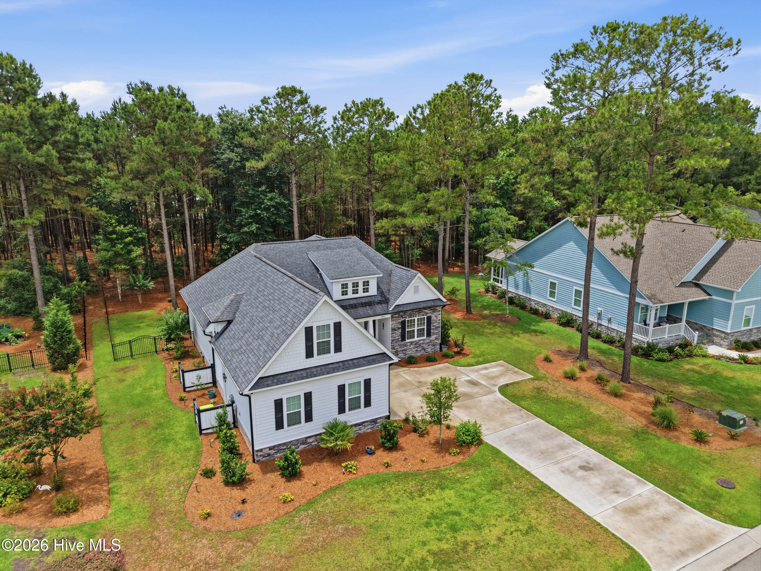 main property photo 81