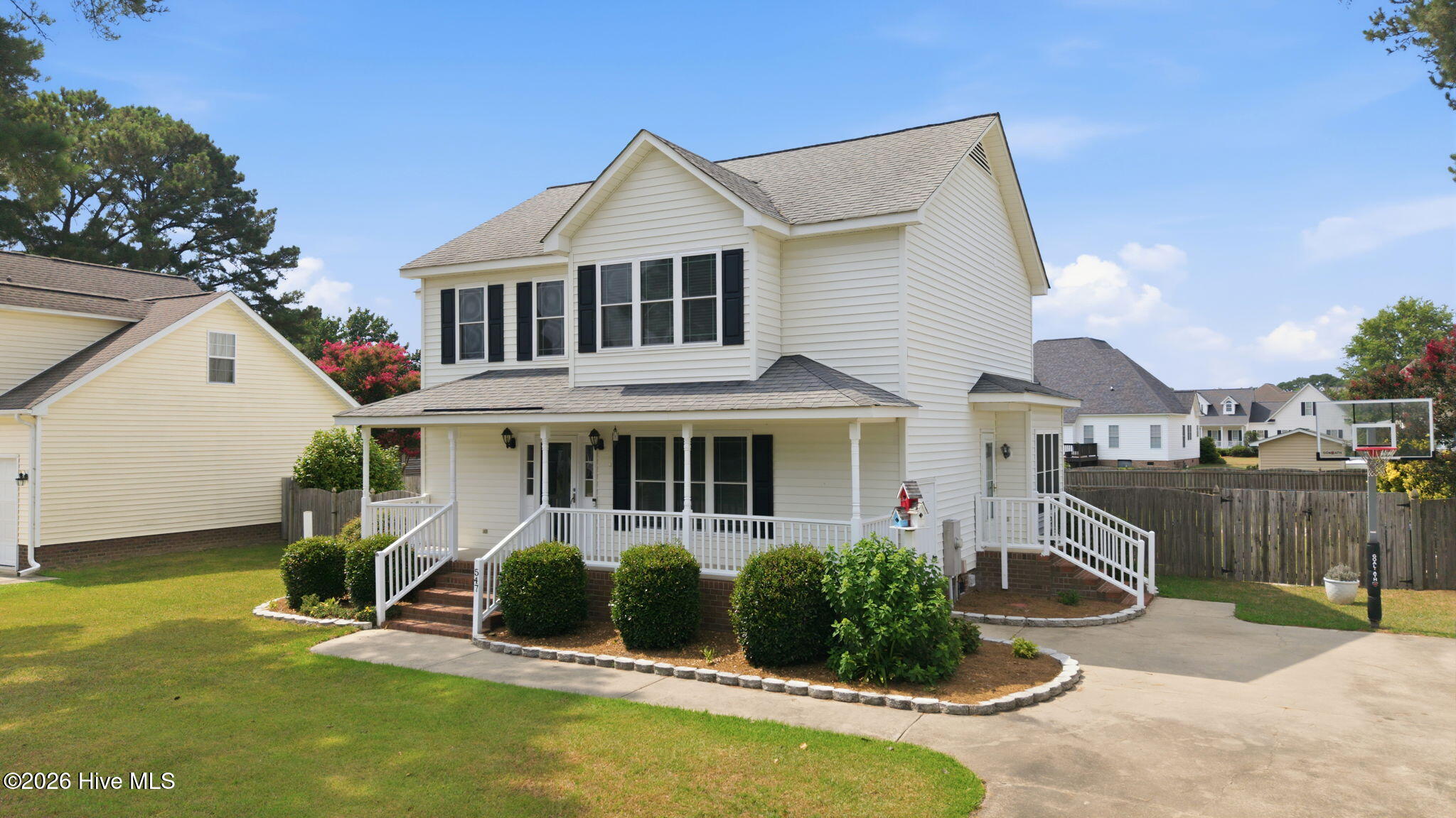 main property photo 11