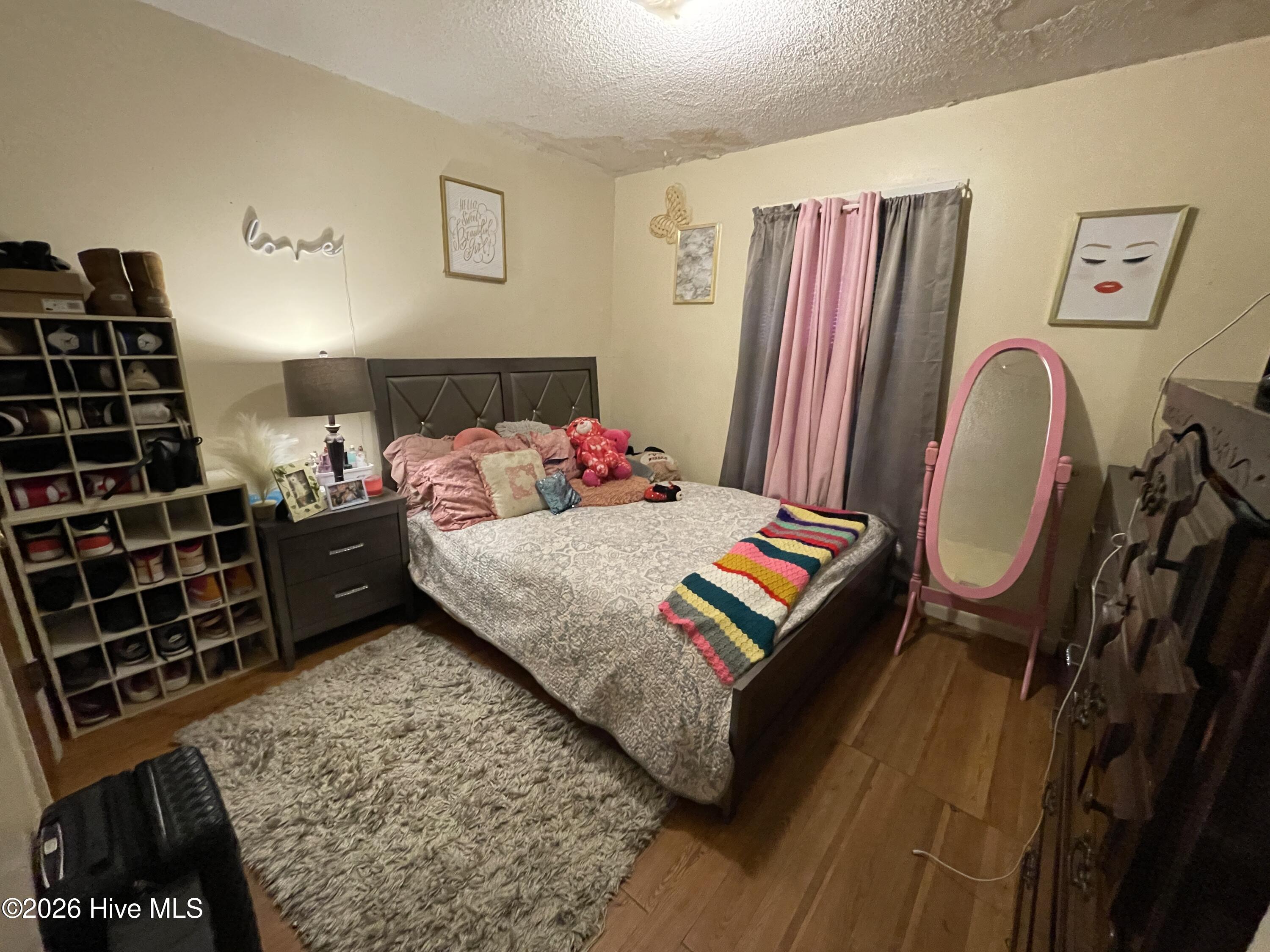 main property photo 20