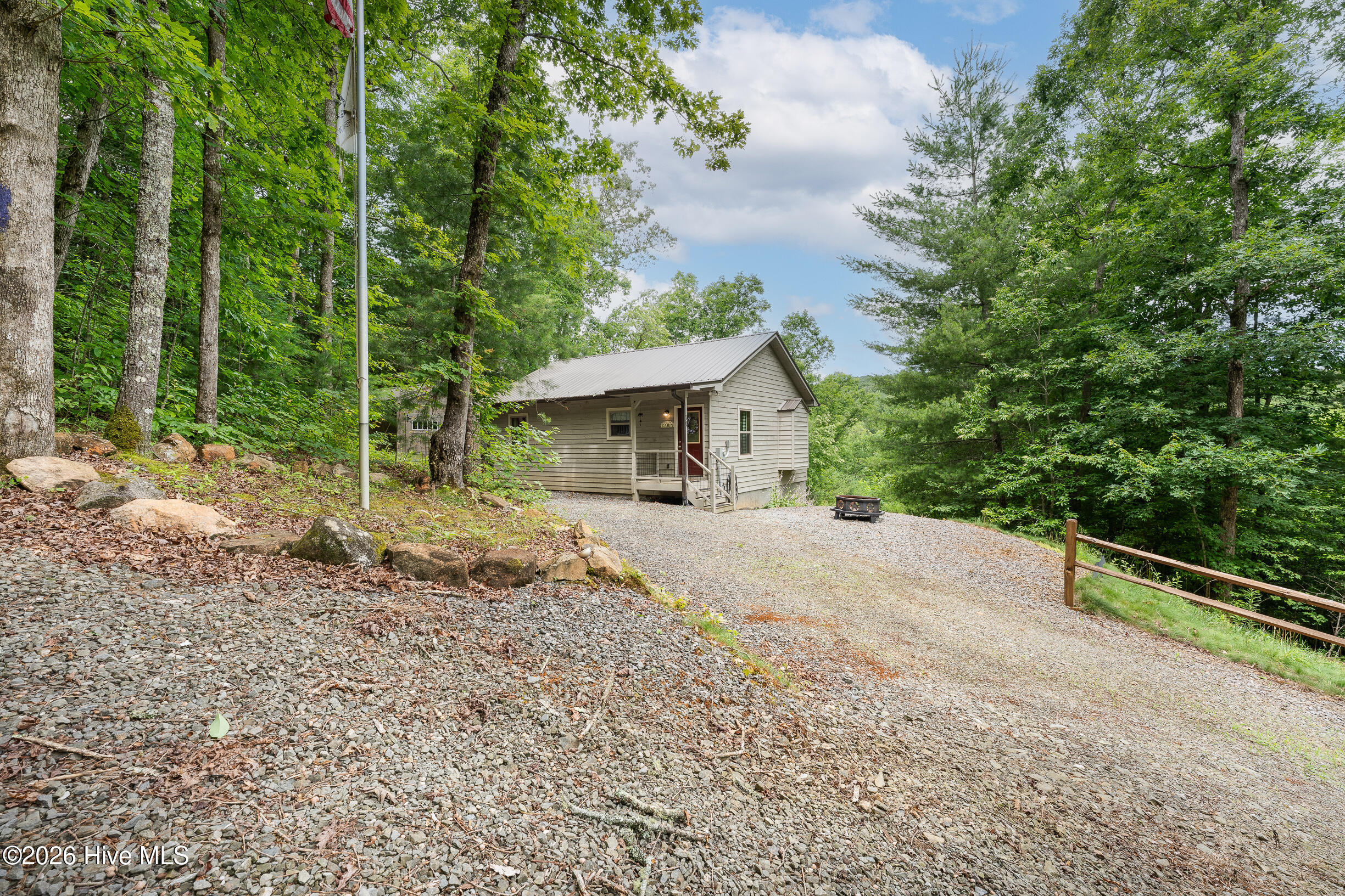 main property photo 31