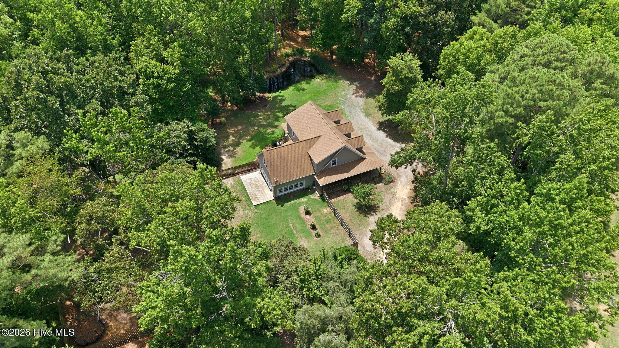 main property photo 16