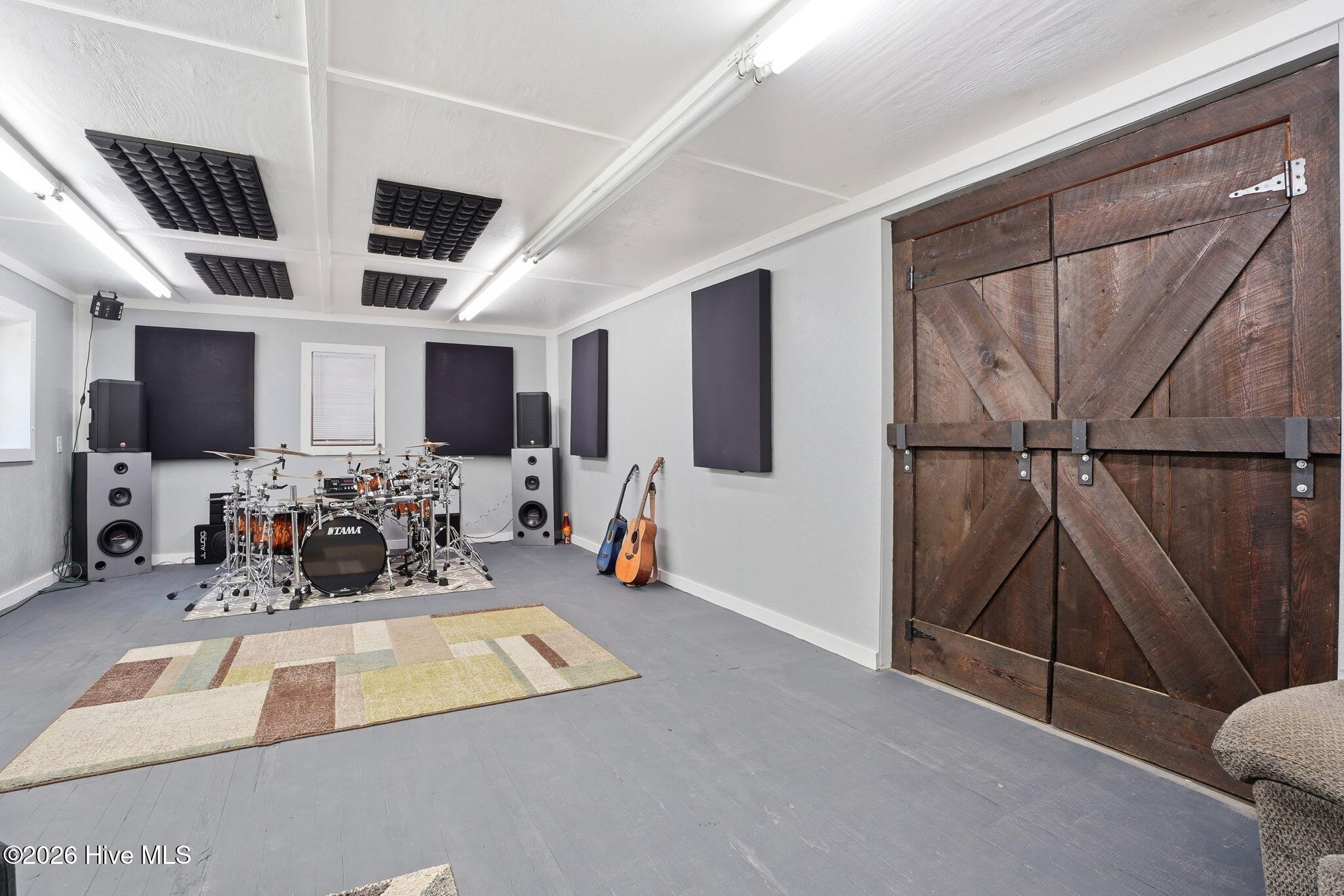 main property photo 57