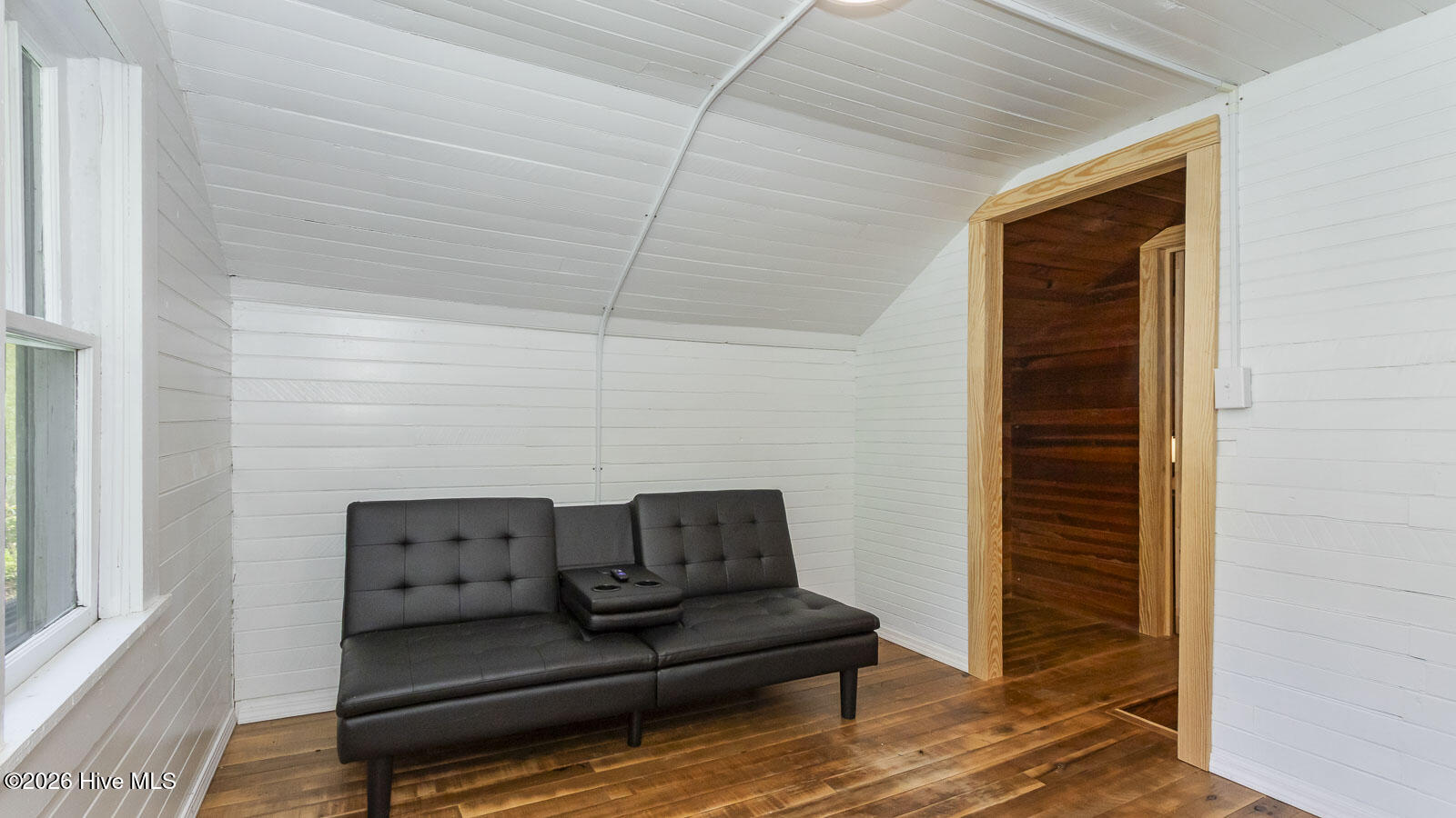 main property photo 59