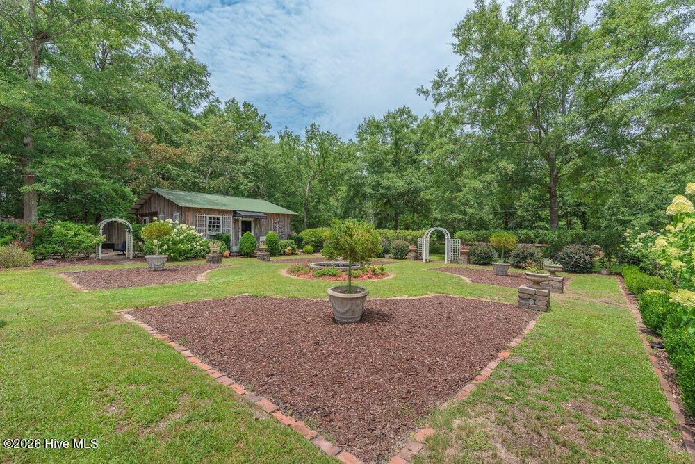main property photo 48