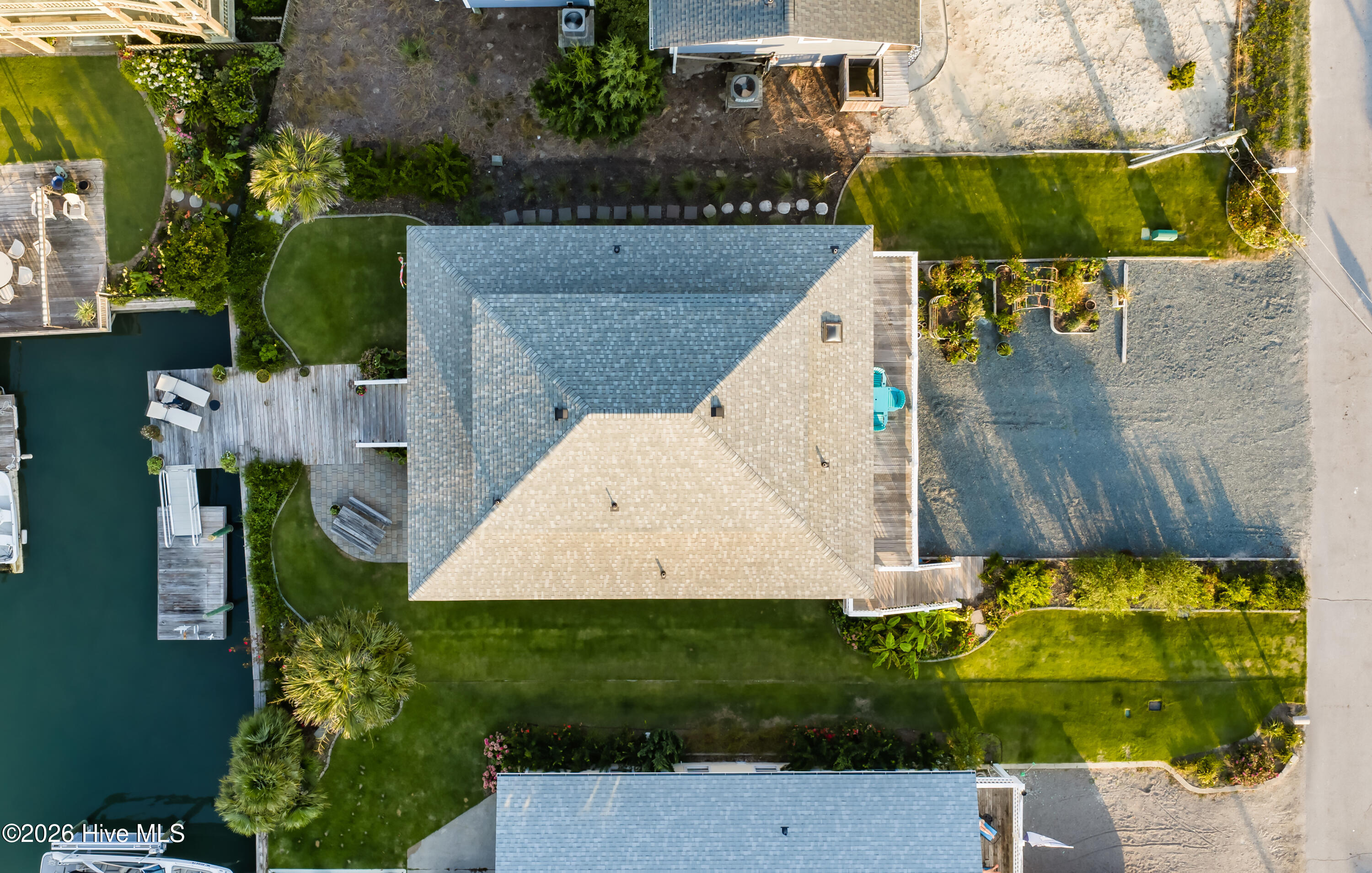 main property photo 59