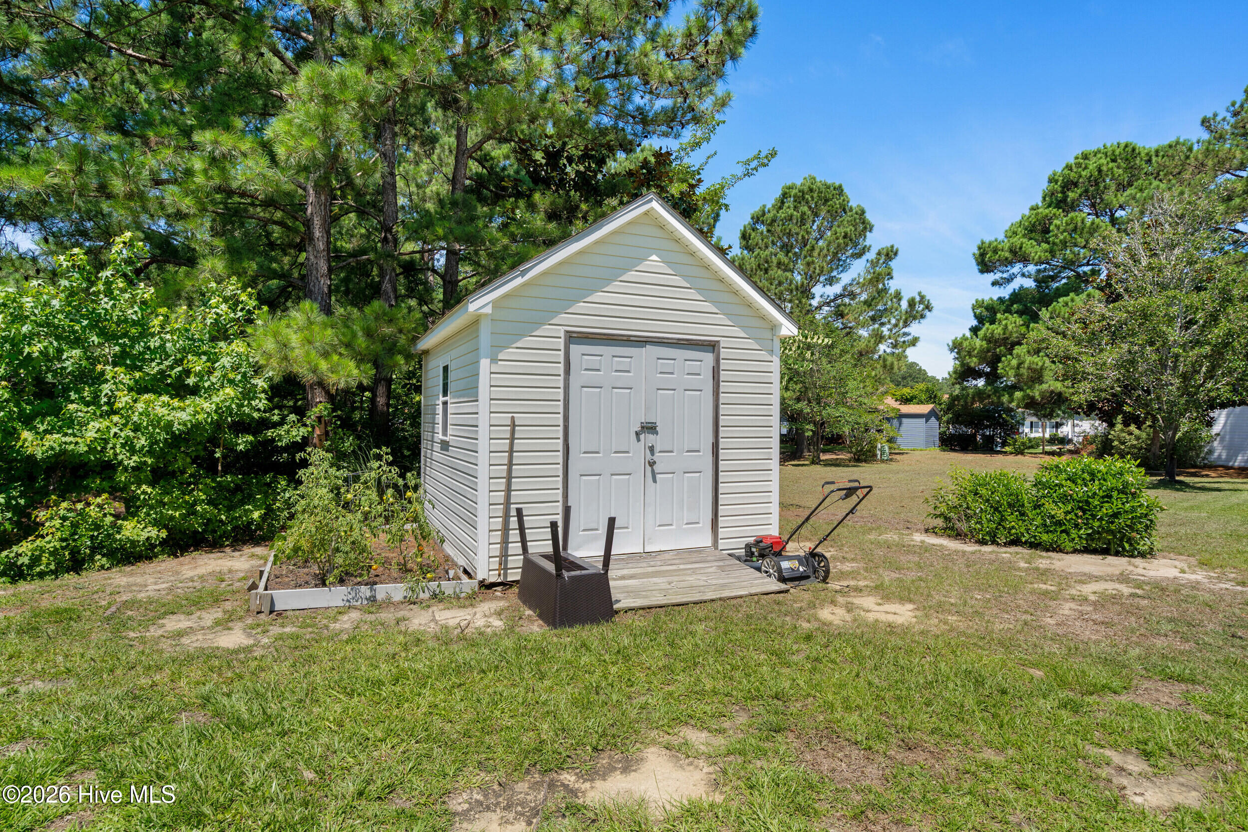 main property photo 29