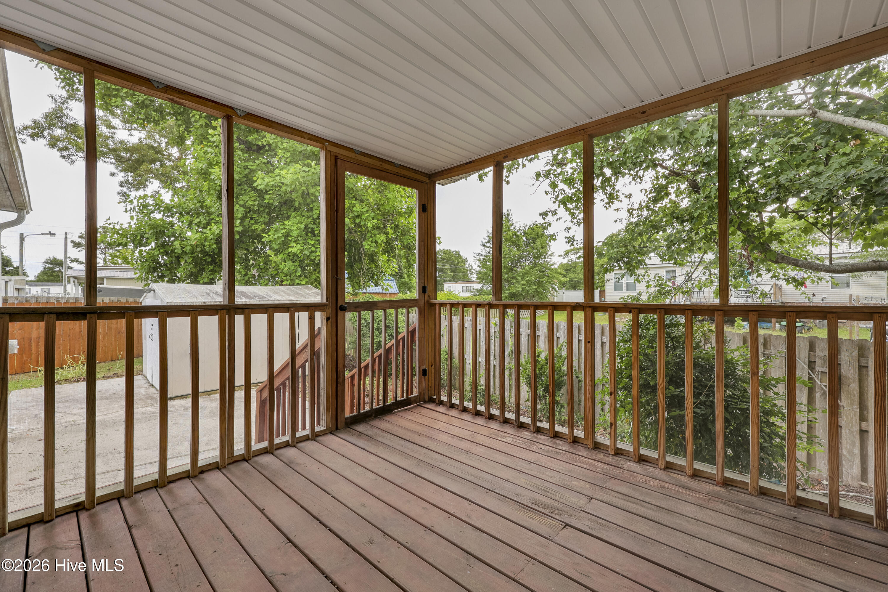 main property photo 45