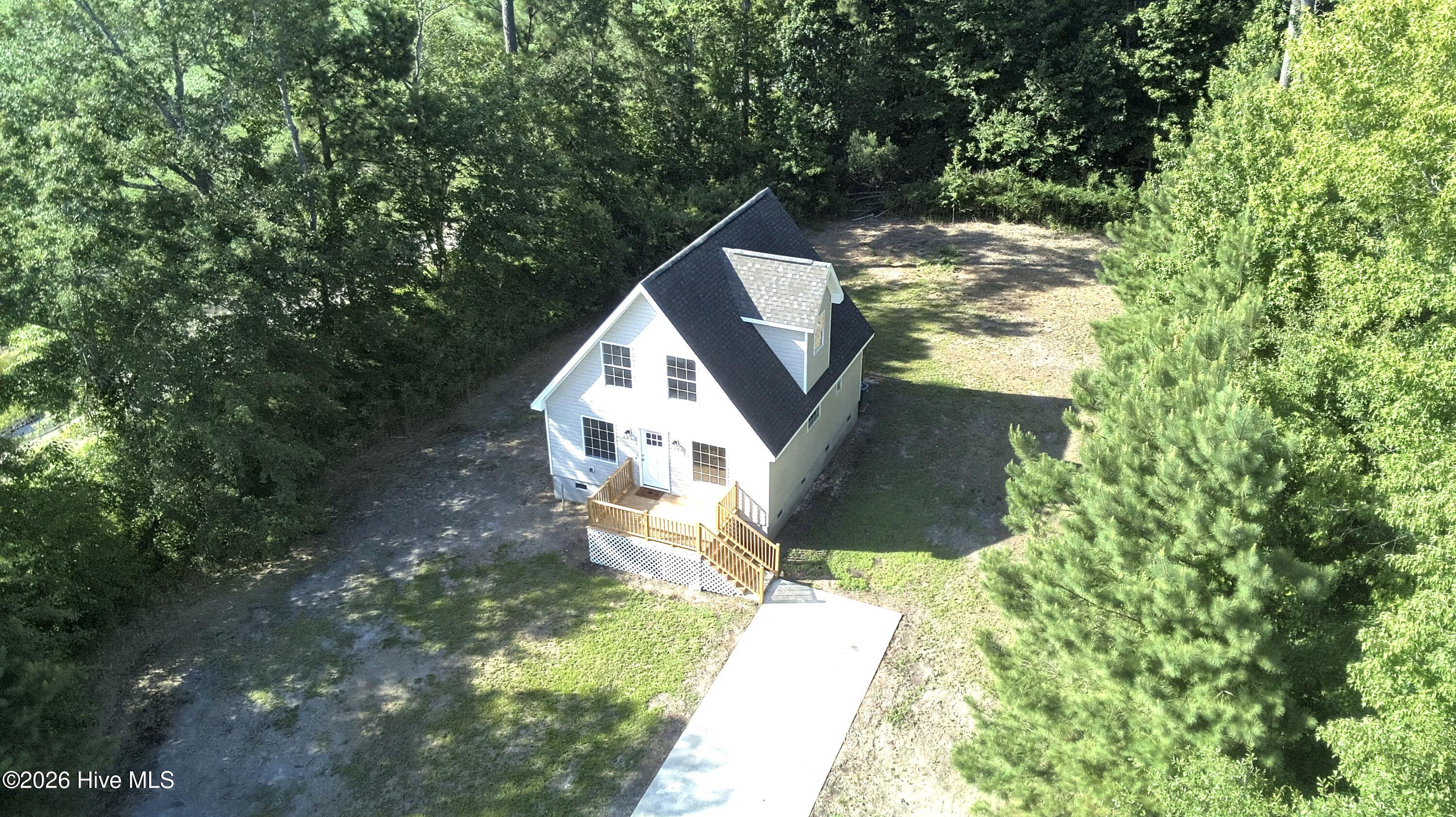main property photo 39
