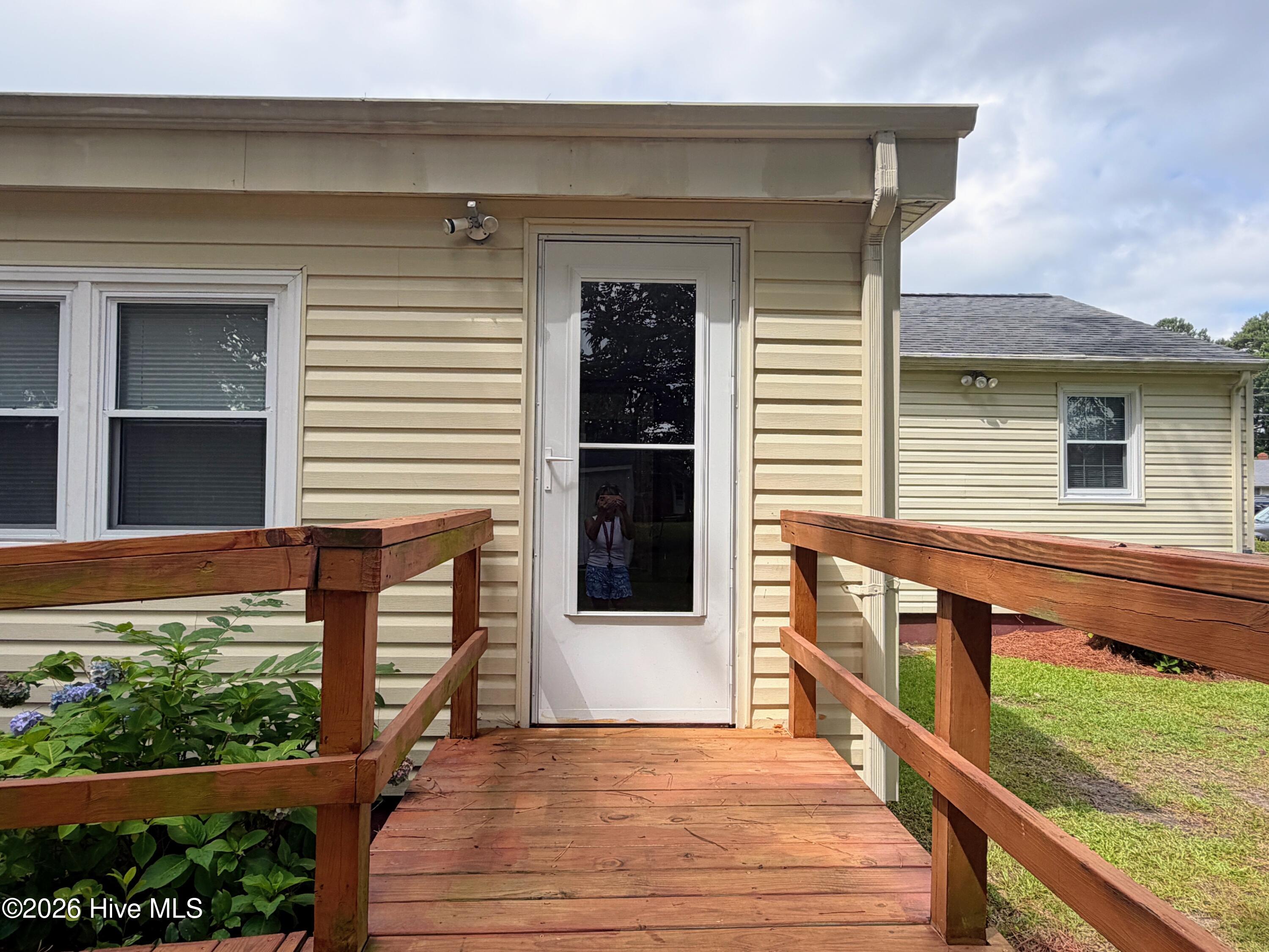 main property photo 39