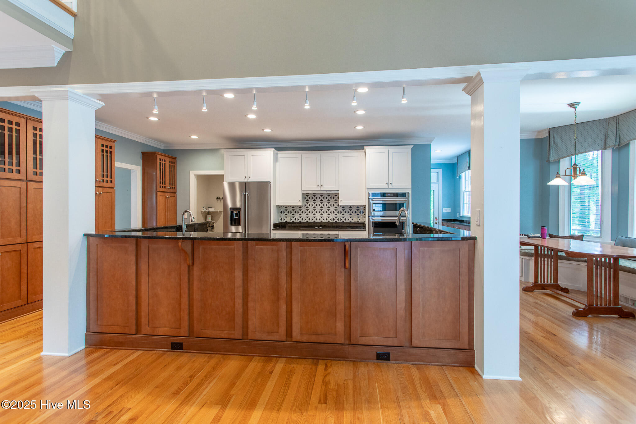 main property photo 18