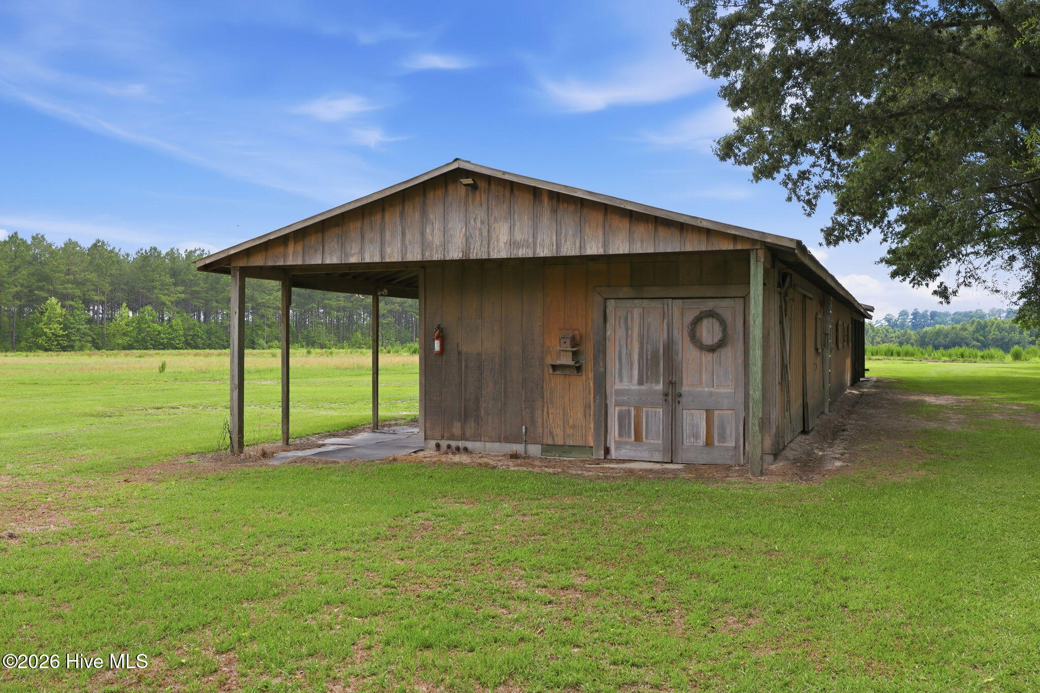 main property photo 18