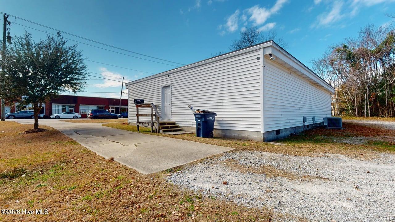 main property photo 5