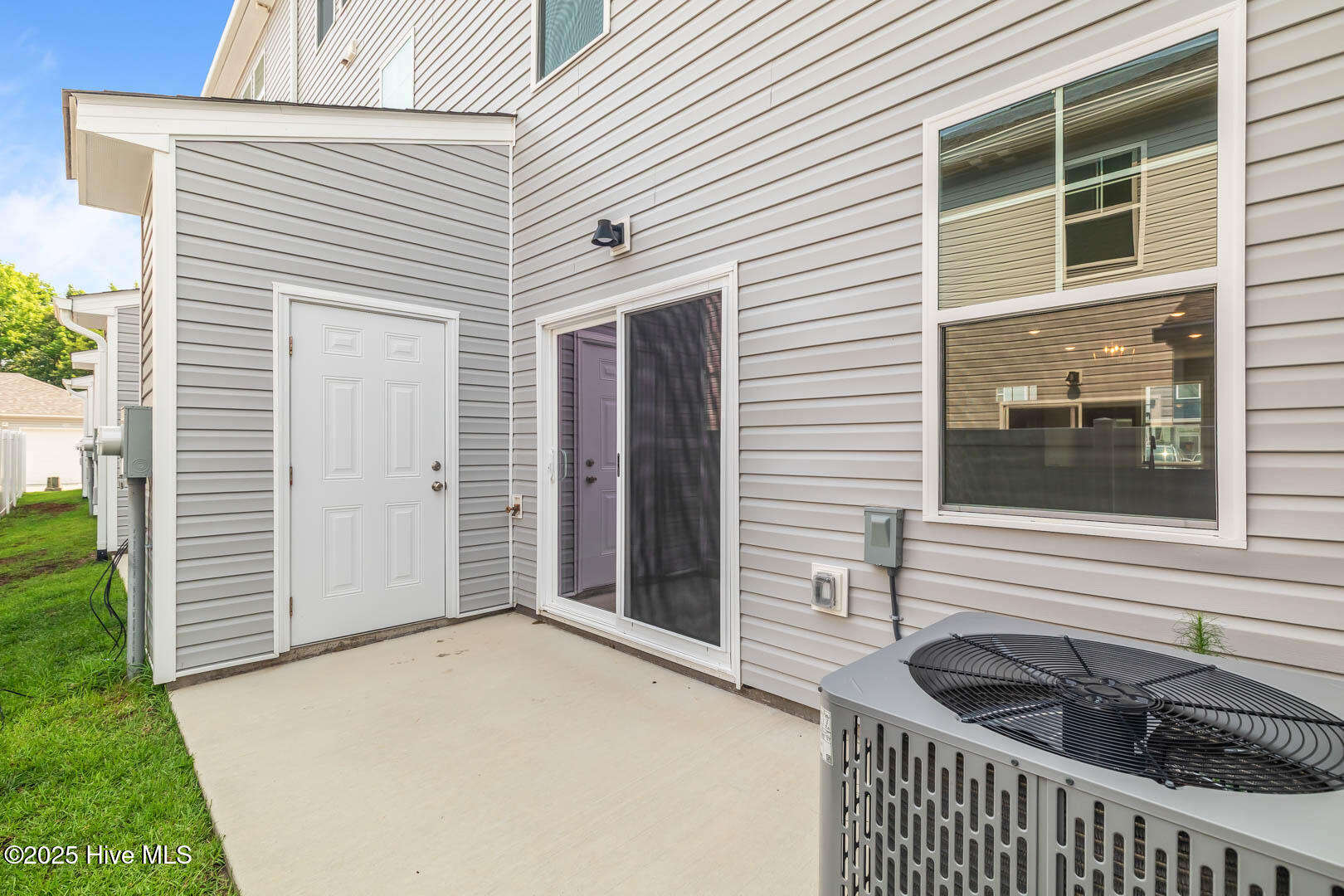 main property photo 46