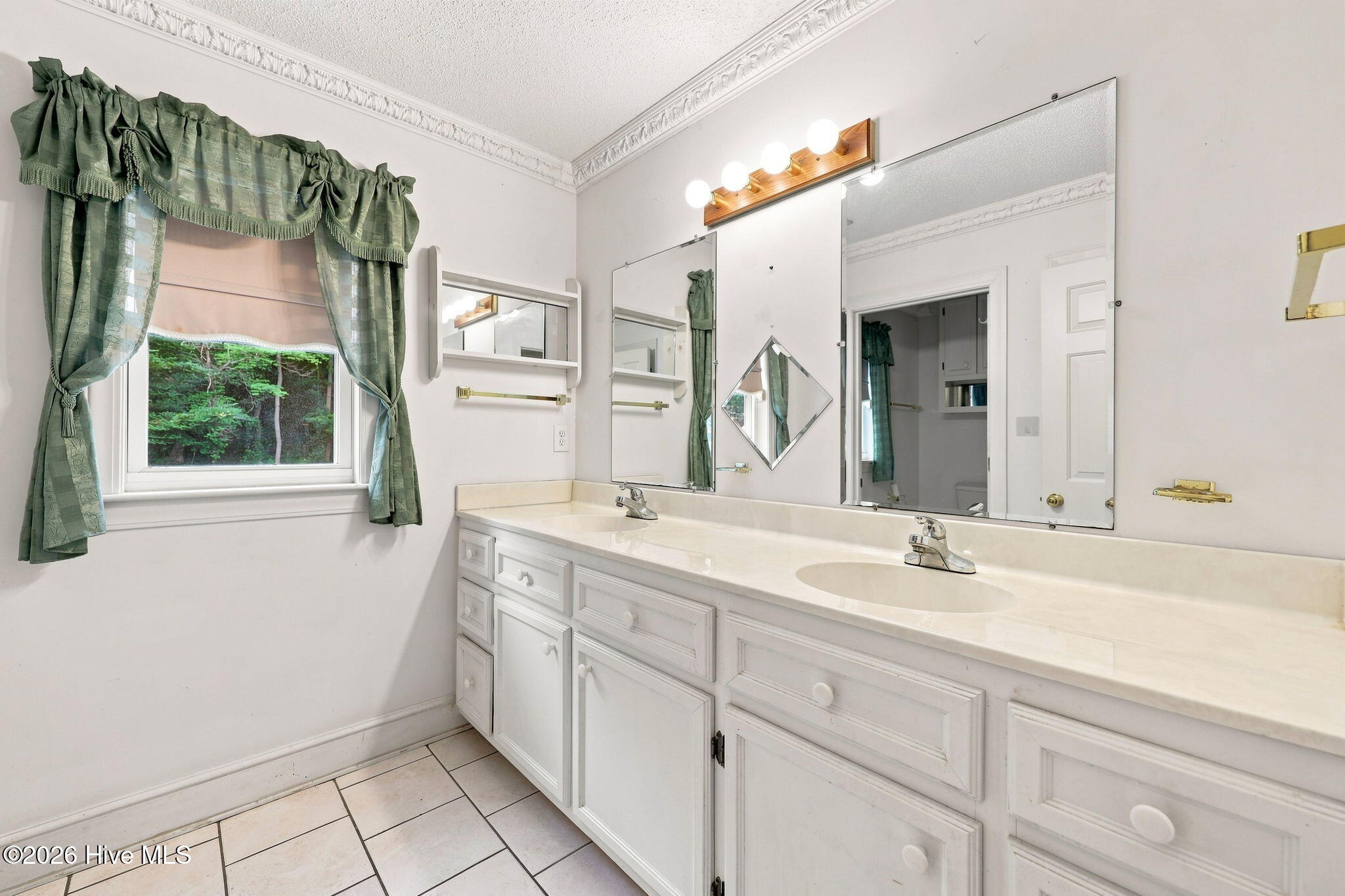 main property photo 69