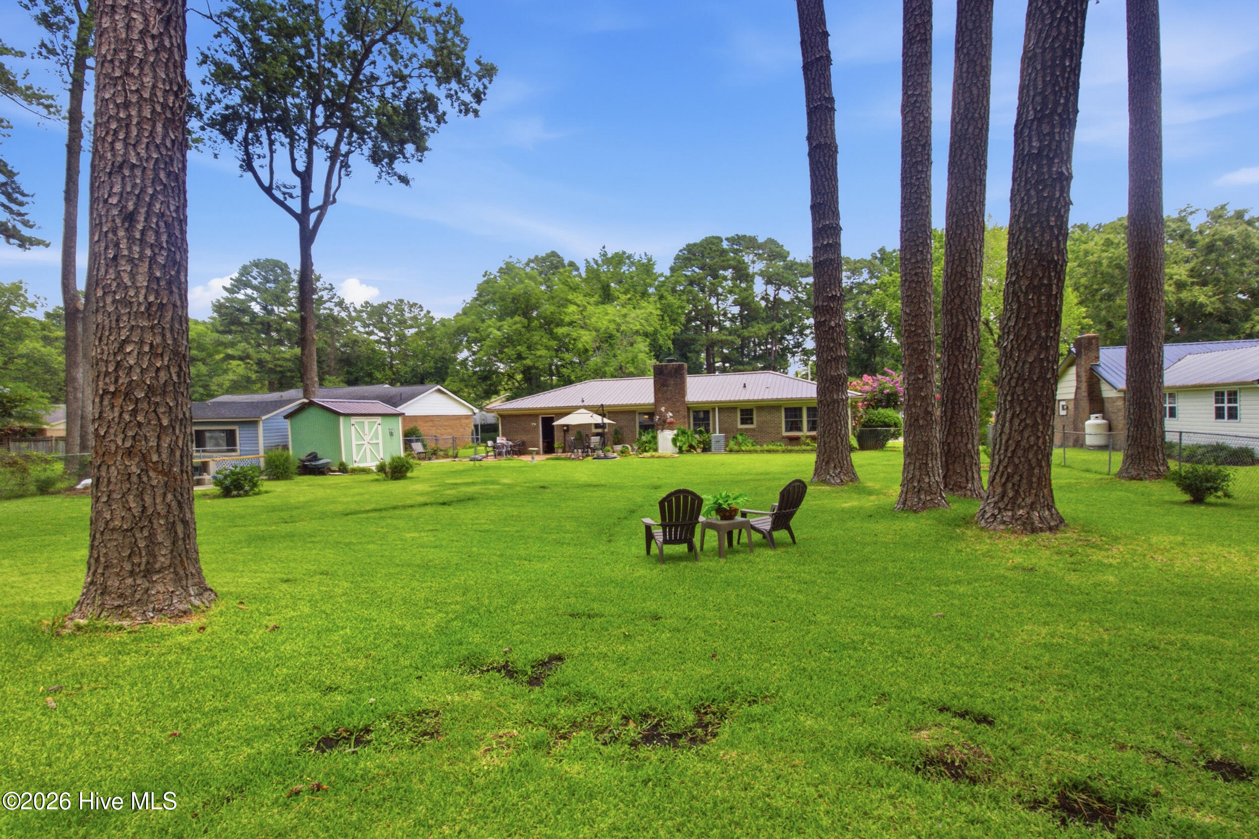 main property photo 20