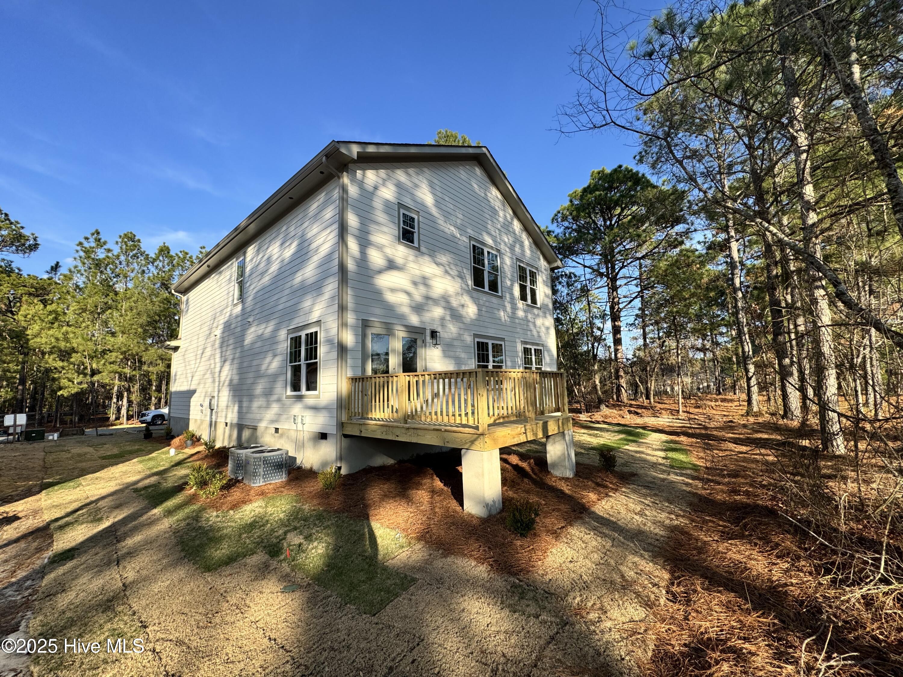 main property photo 23