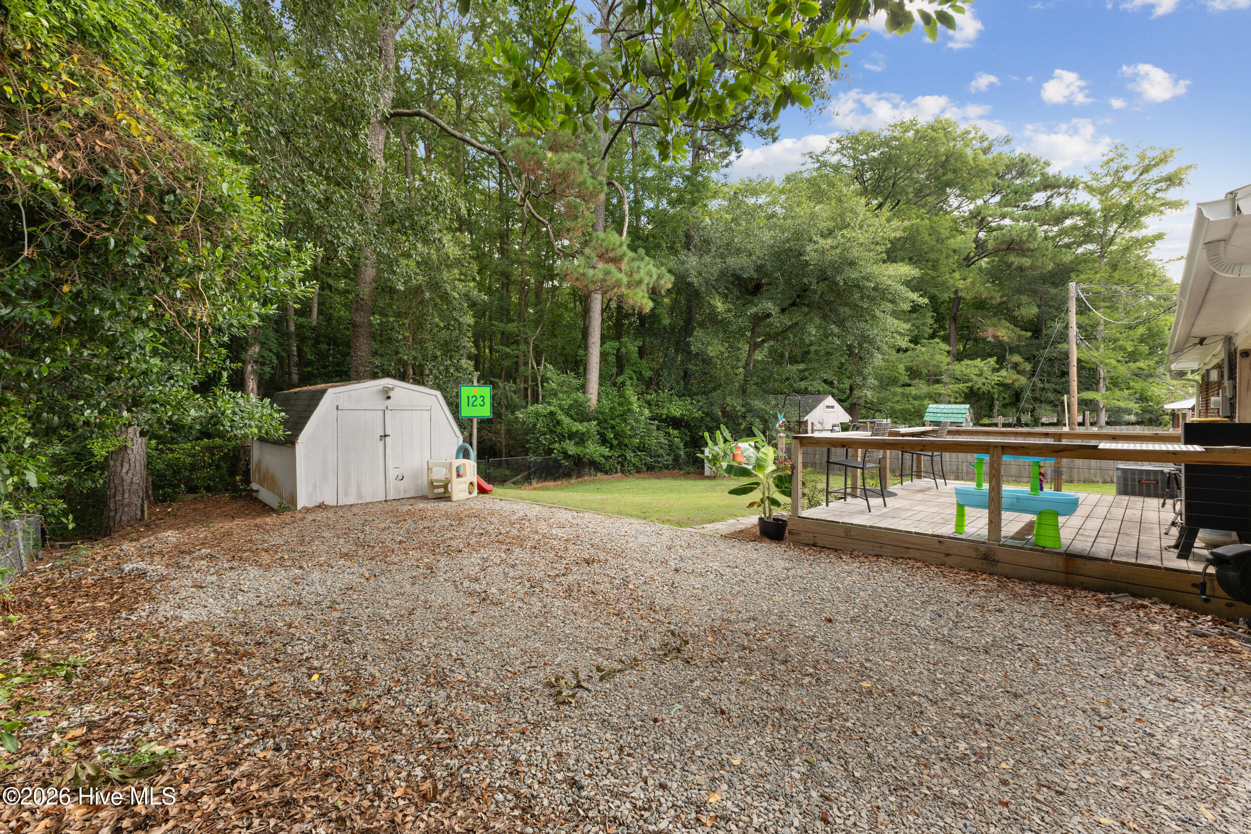 main property photo 23