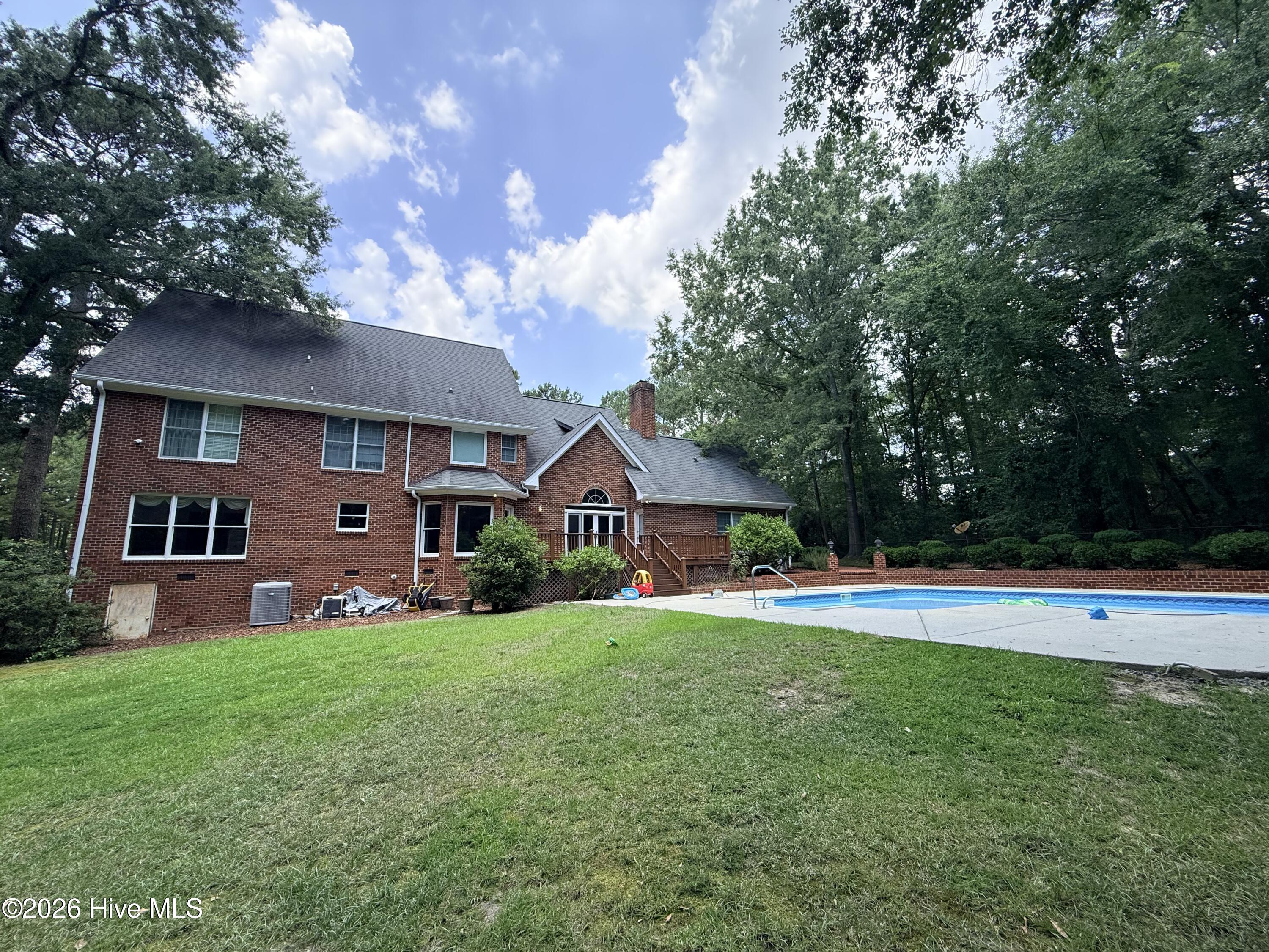main property photo 7