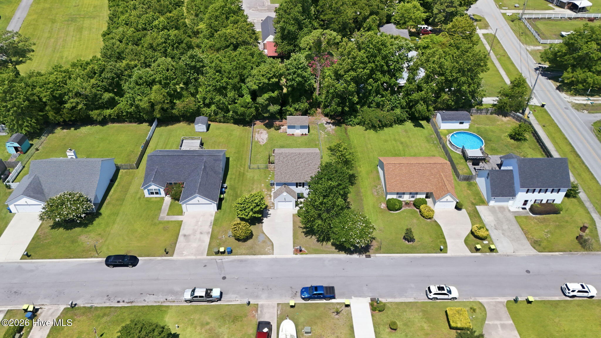 main property photo 40