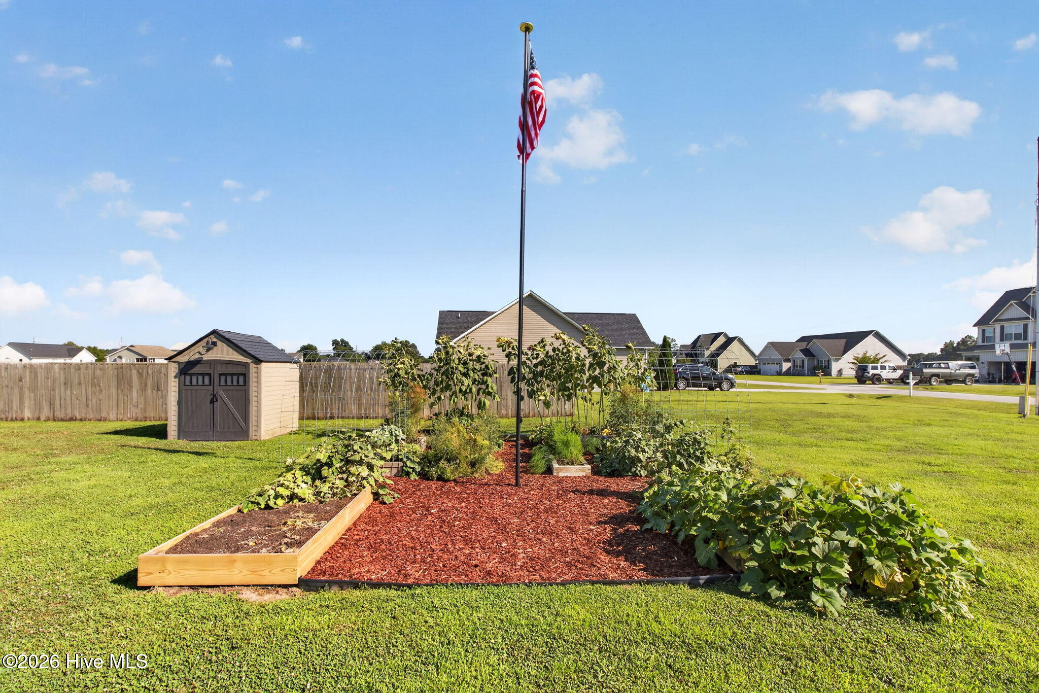 main property photo 41