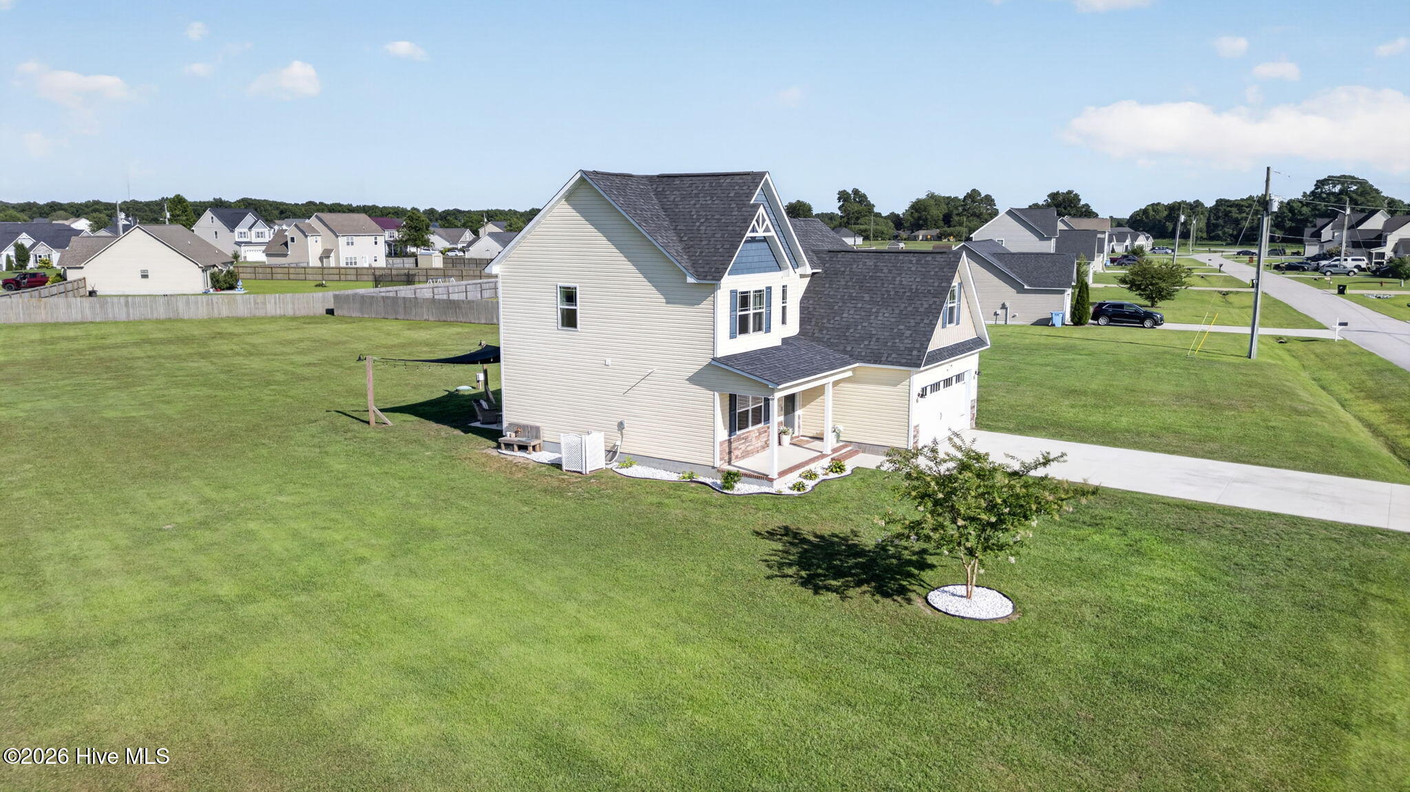 main property photo 45