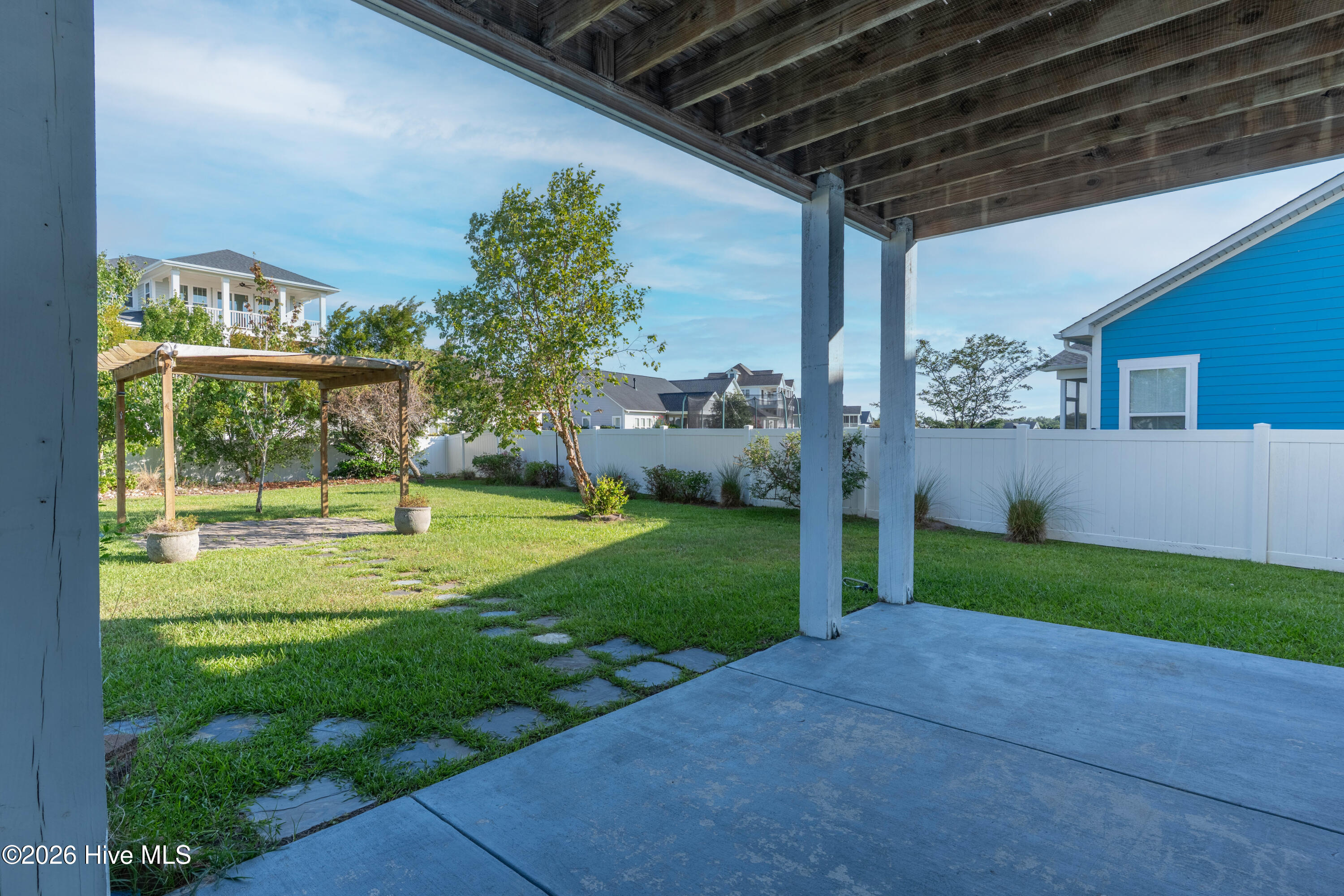 main property photo 41