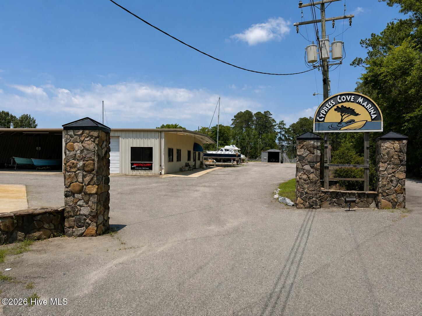 main property photo 22