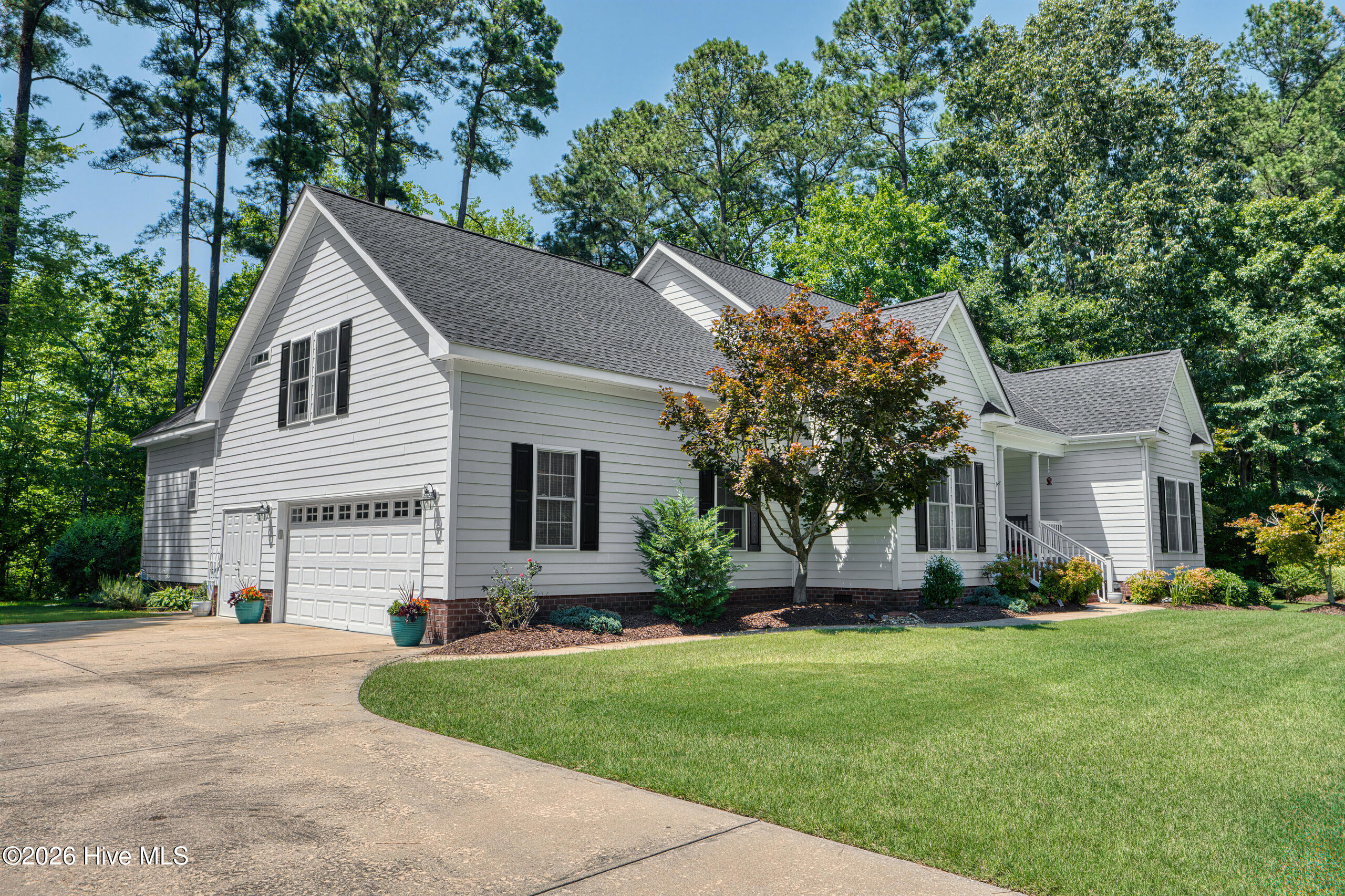 main property photo 34