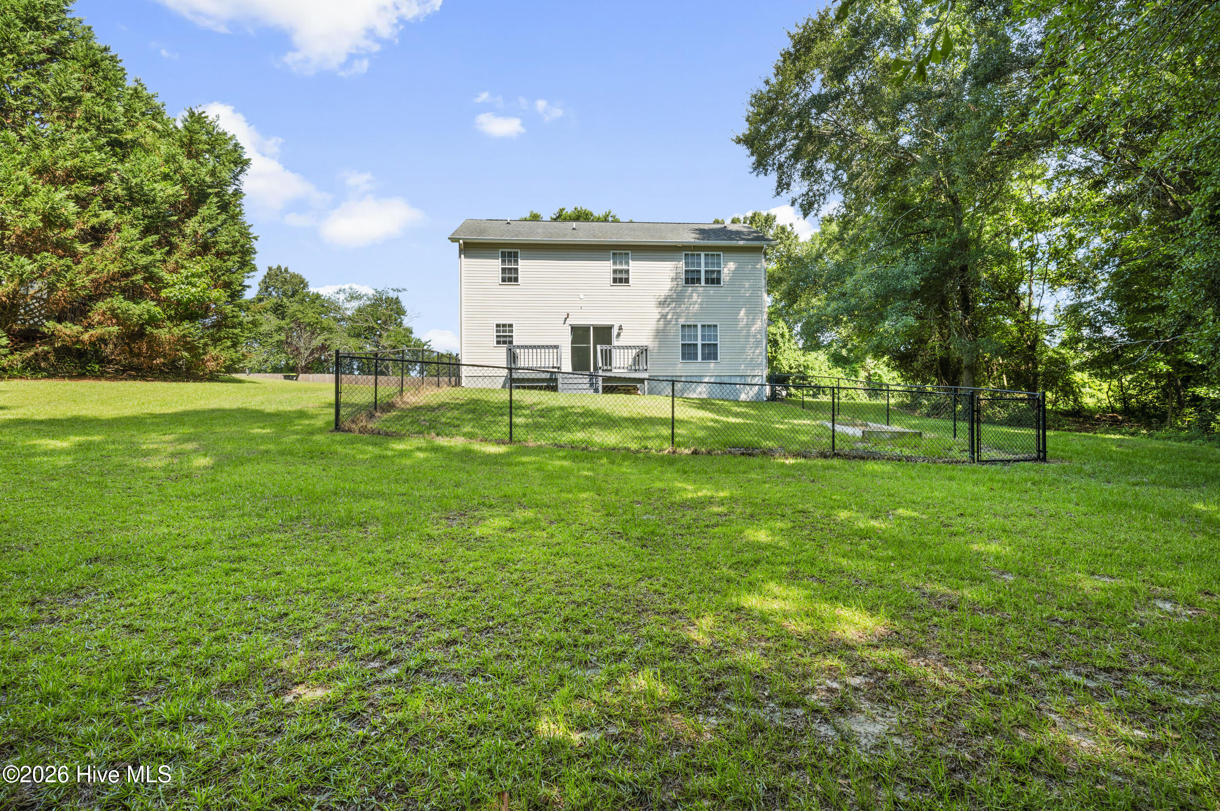 main property photo 34