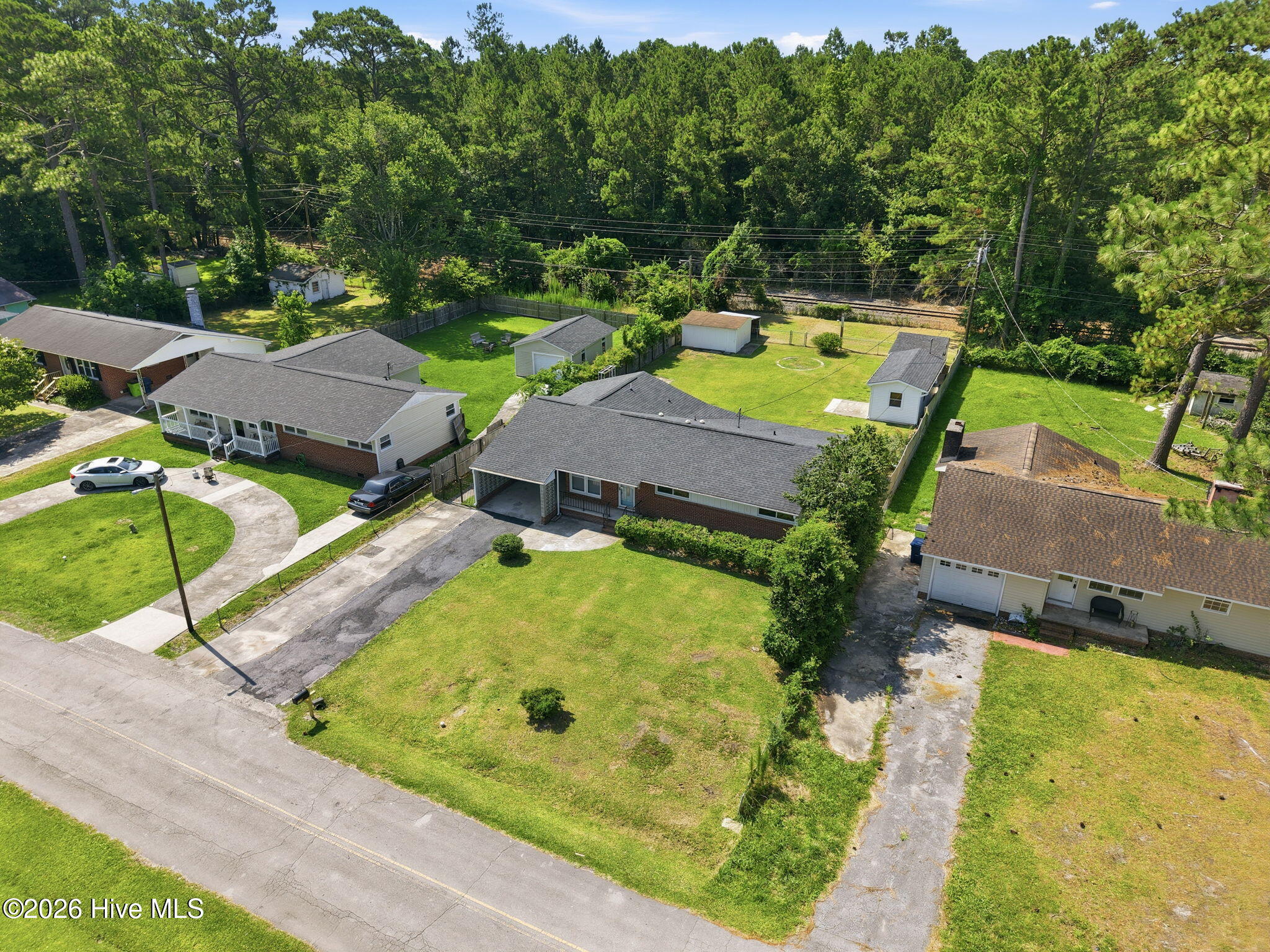 main property photo 6
