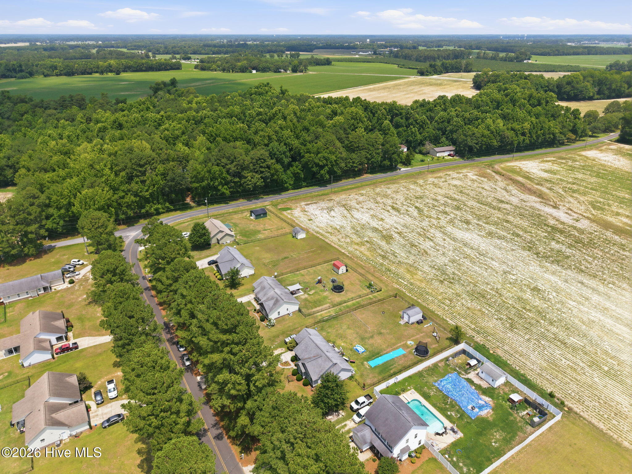 main property photo 38
