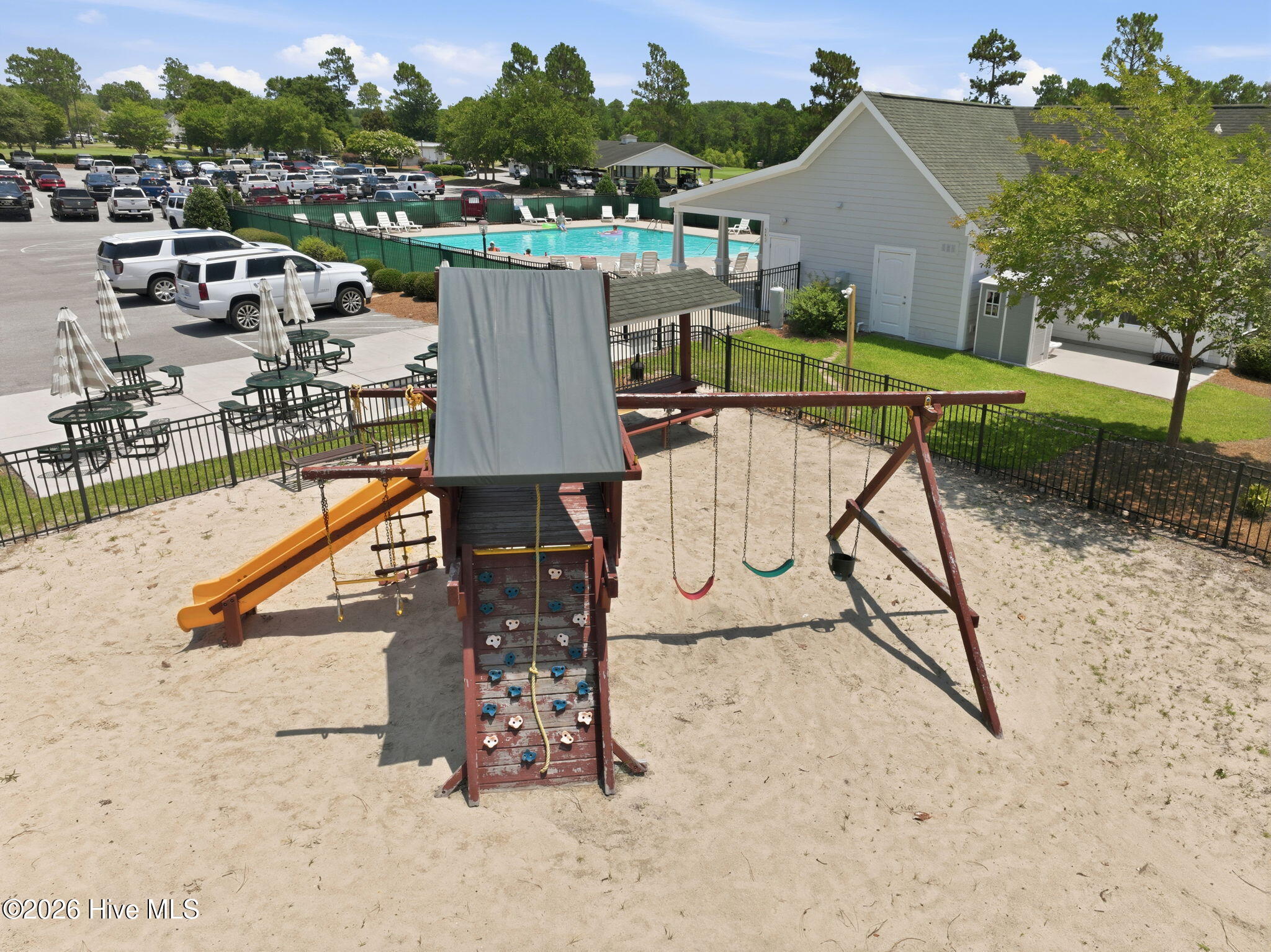 main property photo 57
