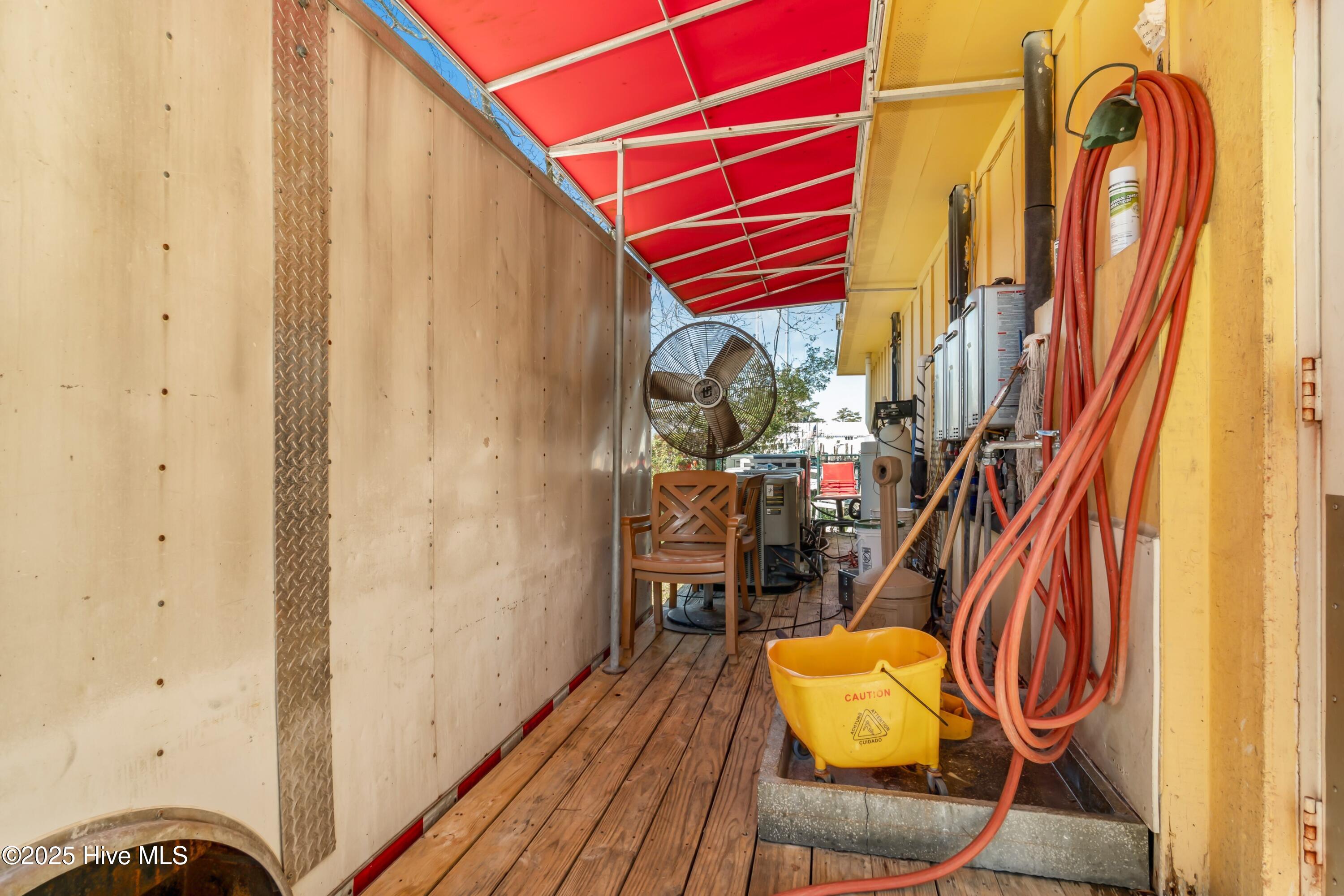 main property photo 32