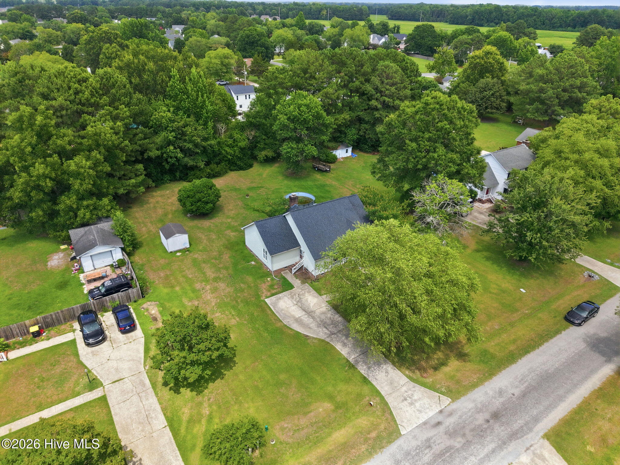 main property photo 10