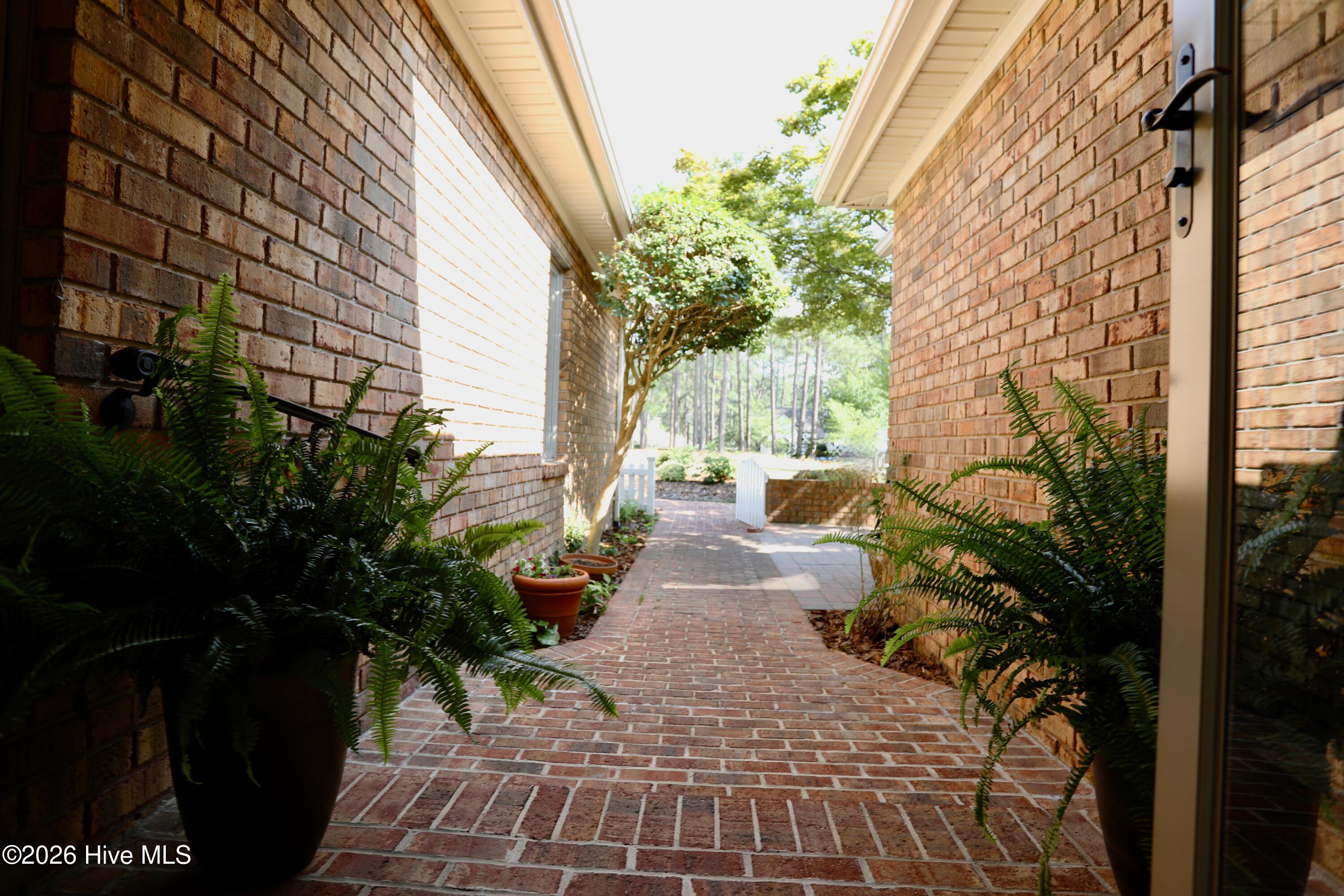 main property photo 45