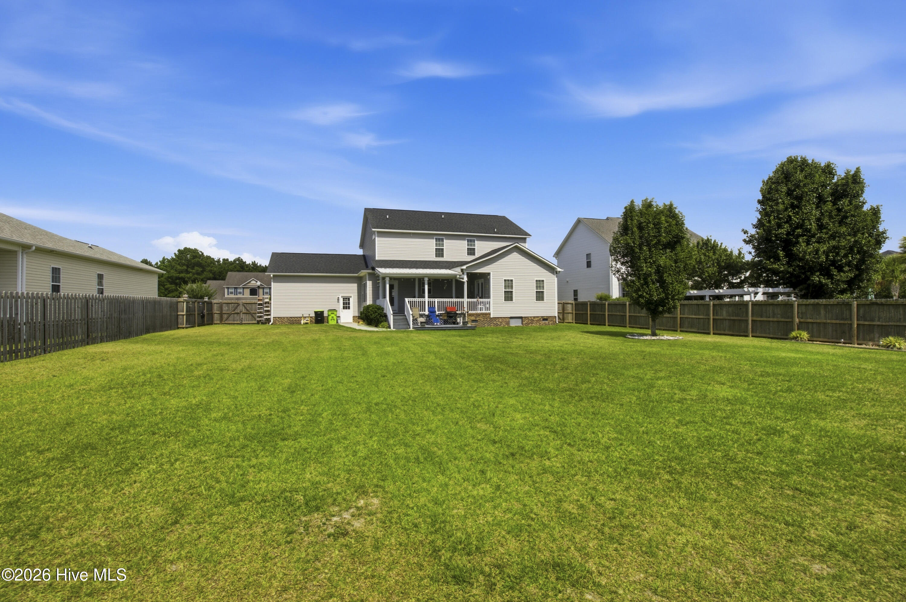 main property photo 30