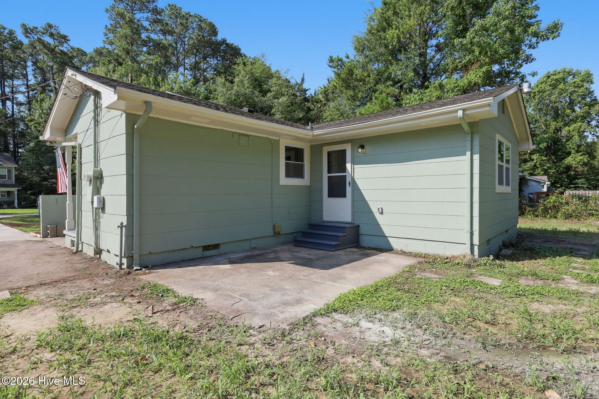 main property photo 8
