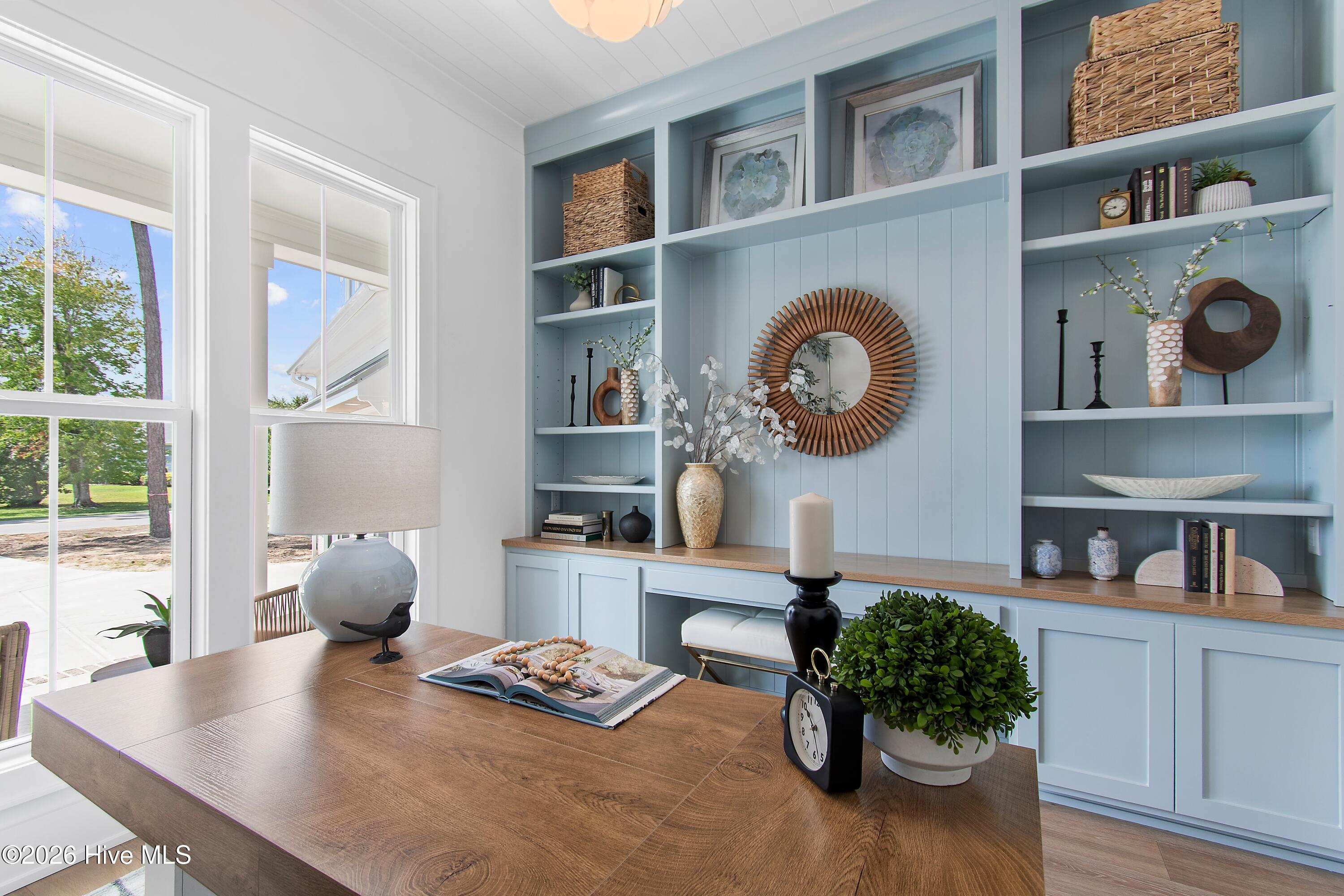 main property photo 28