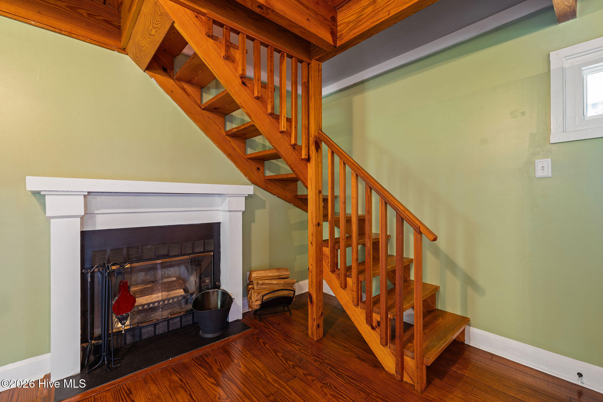 main property photo 12