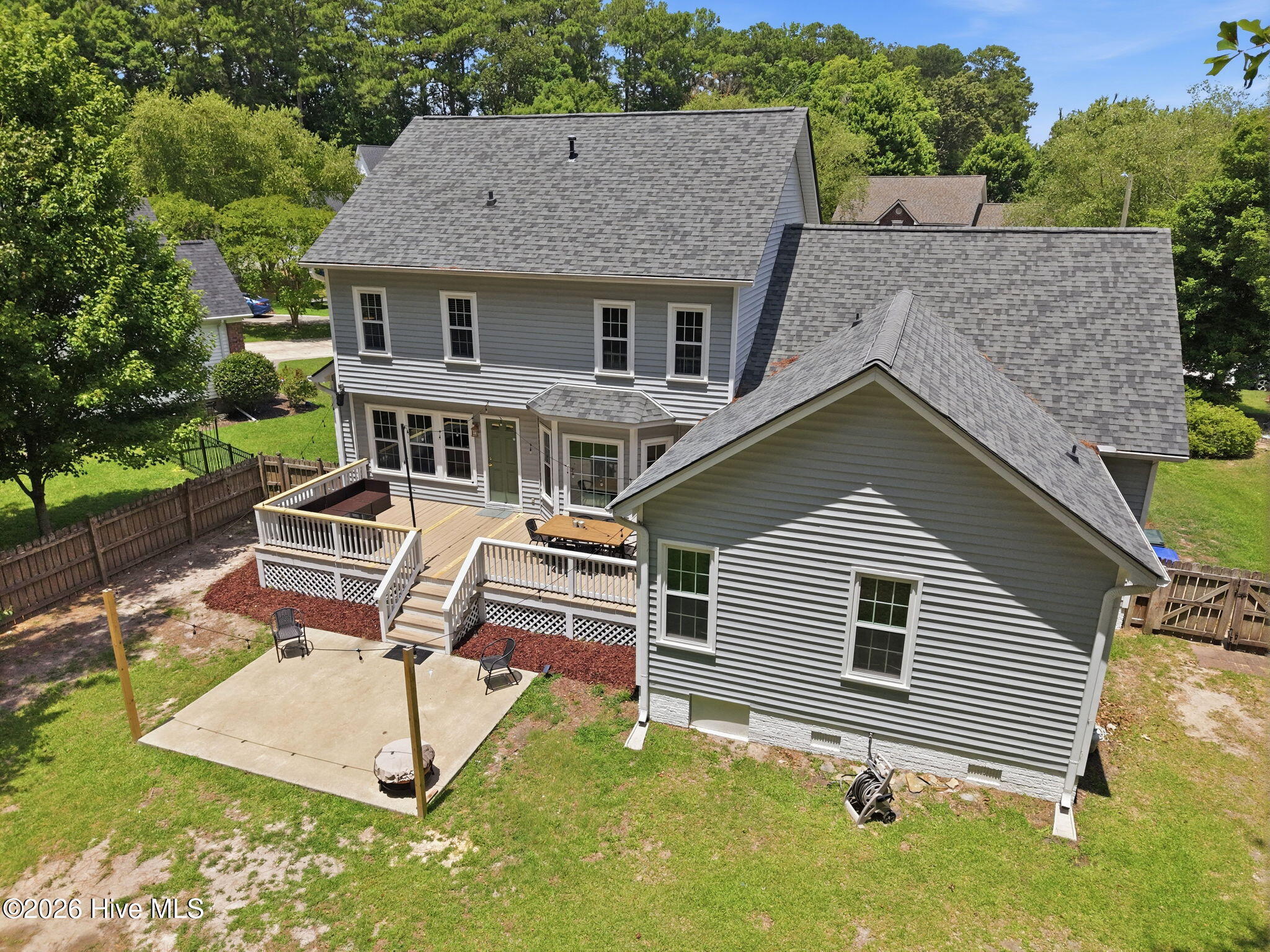 main property photo 9