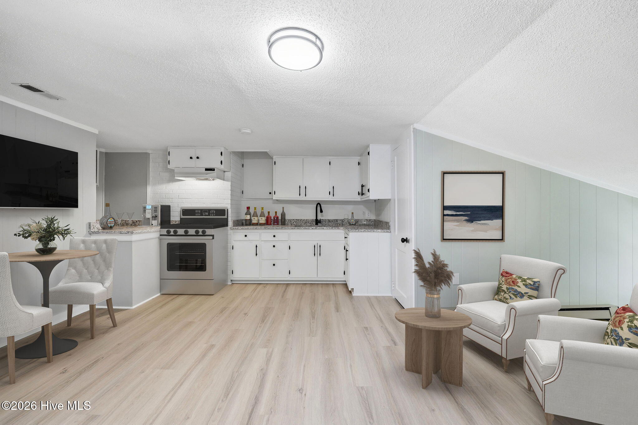 main property photo 70