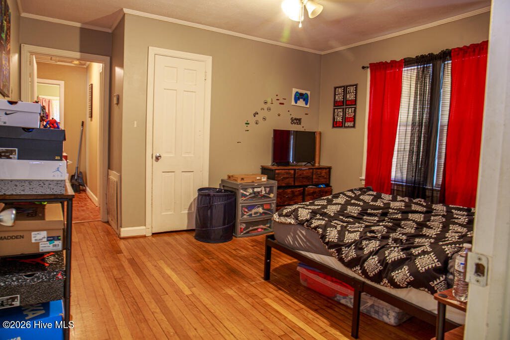 main property photo 12