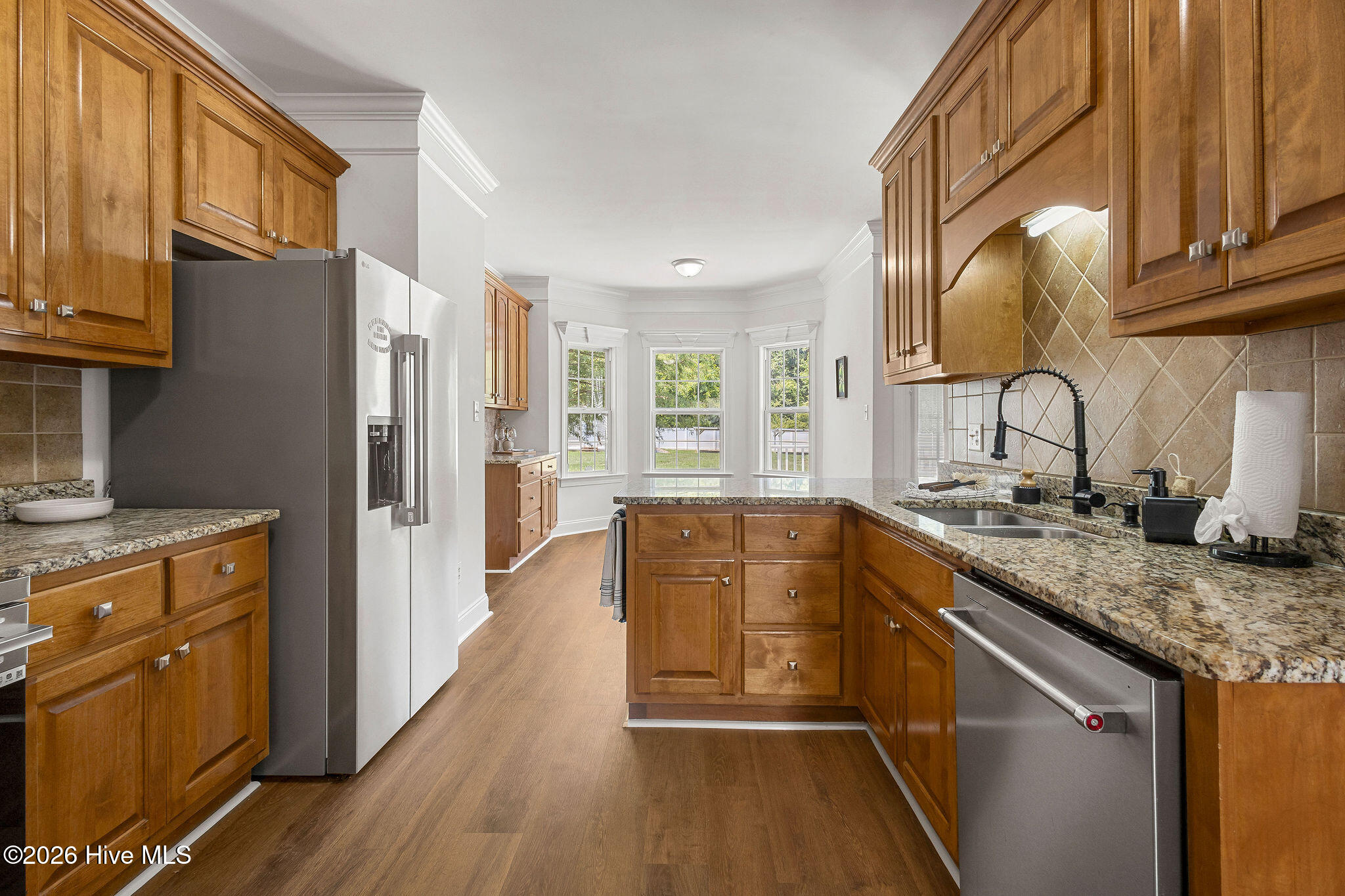 main property photo 20