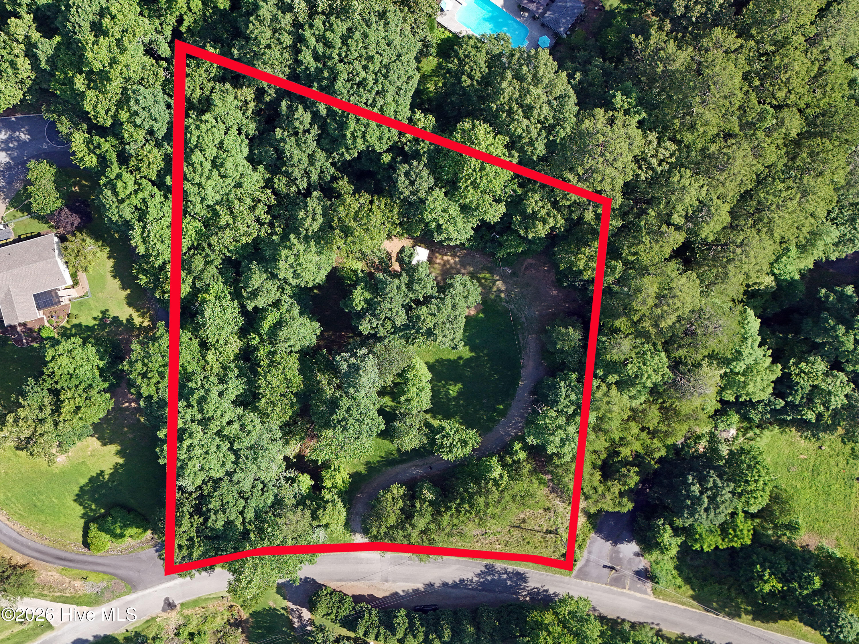 main property photo 11