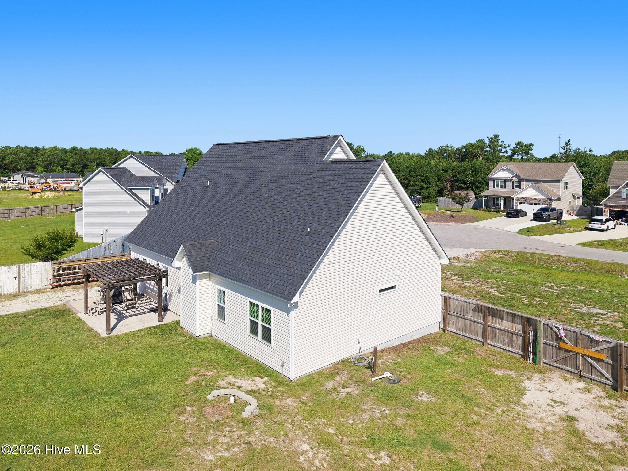 main property photo 5