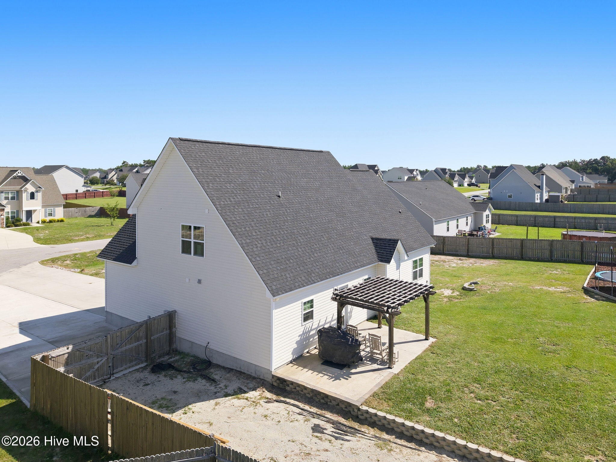 main property photo 7