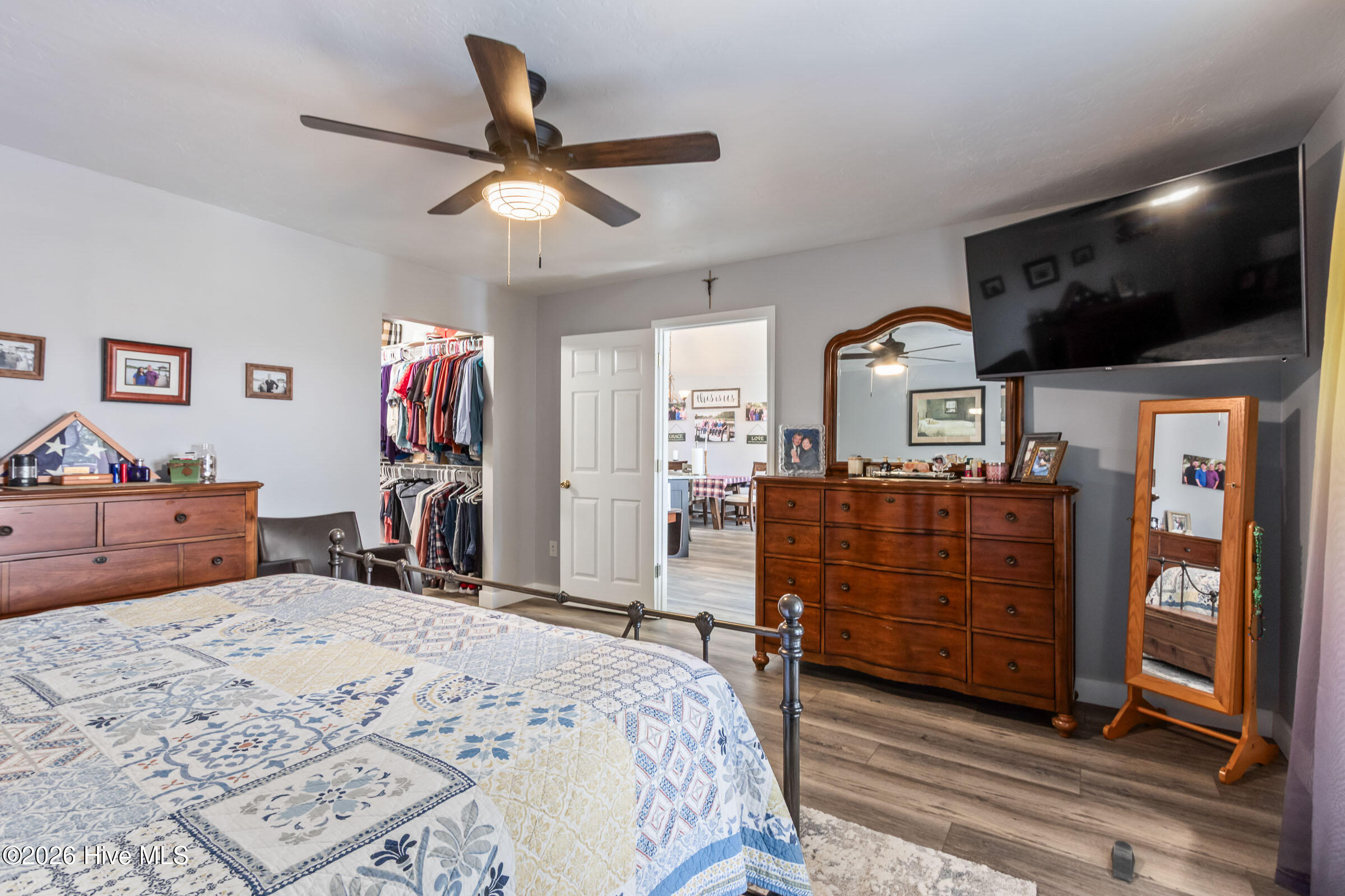 main property photo 48
