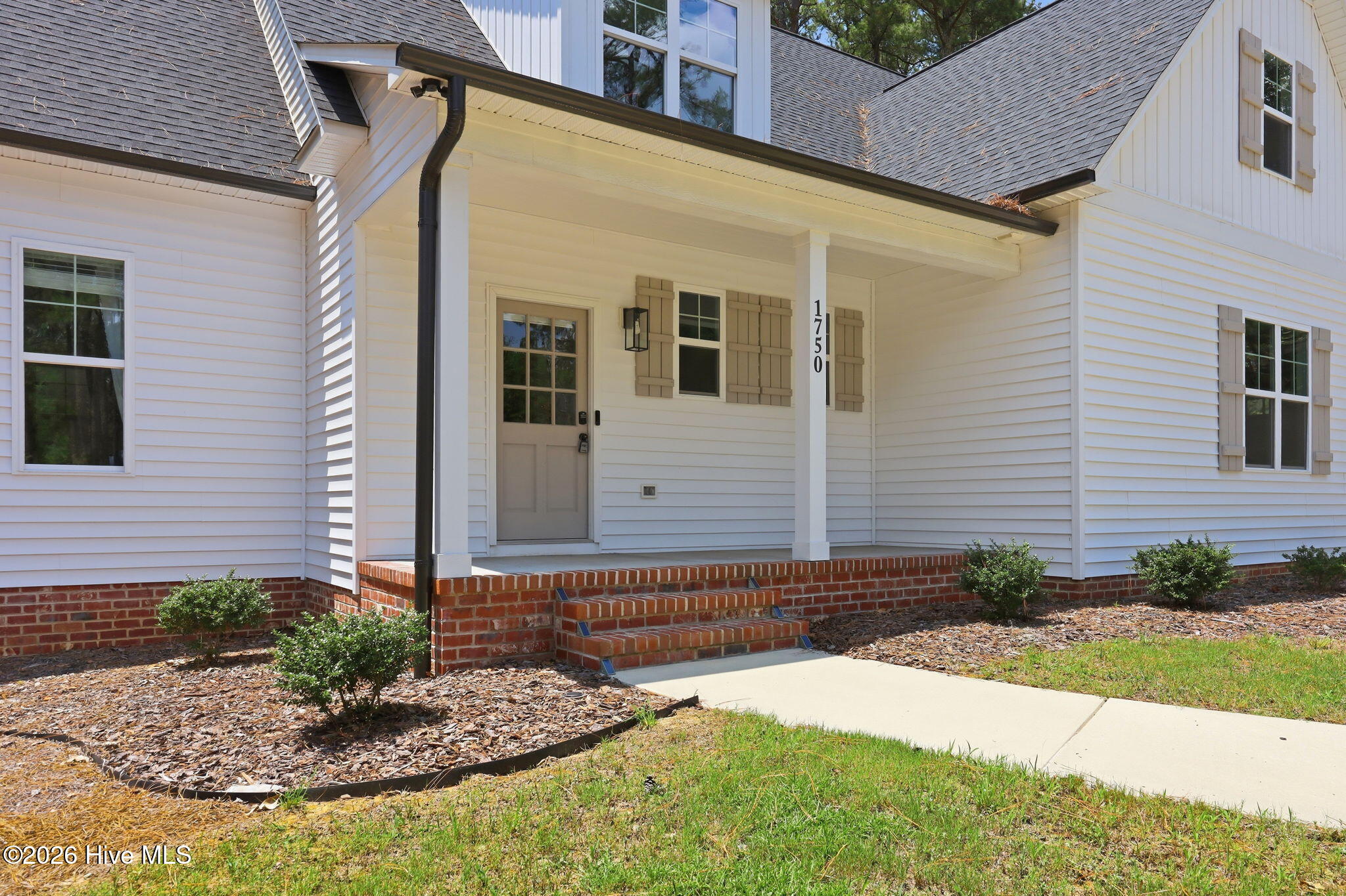 main property photo 42