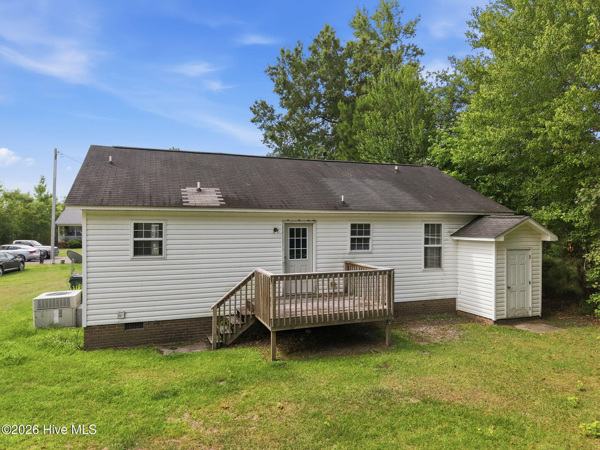 main property photo 27