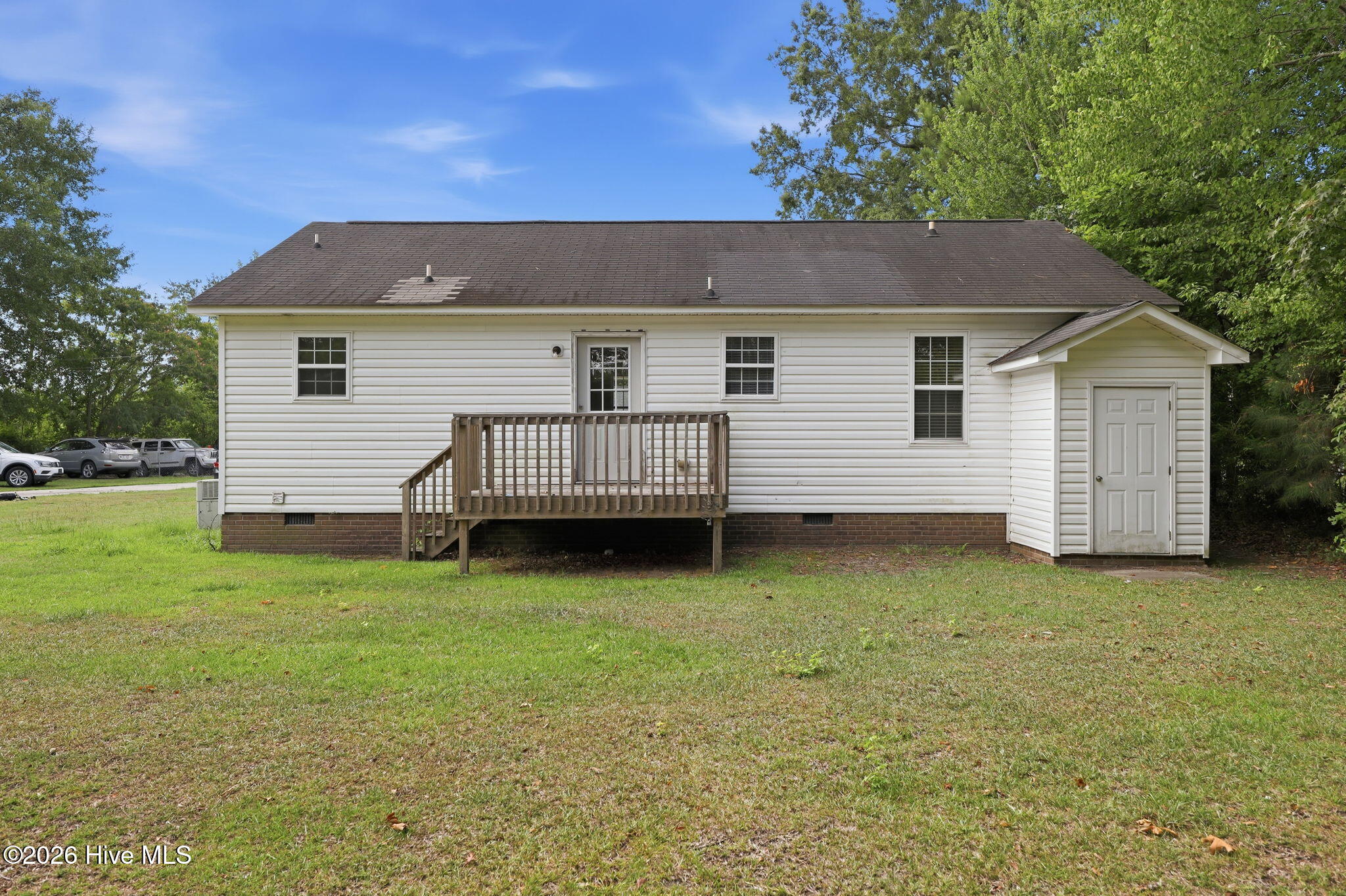 main property photo 31